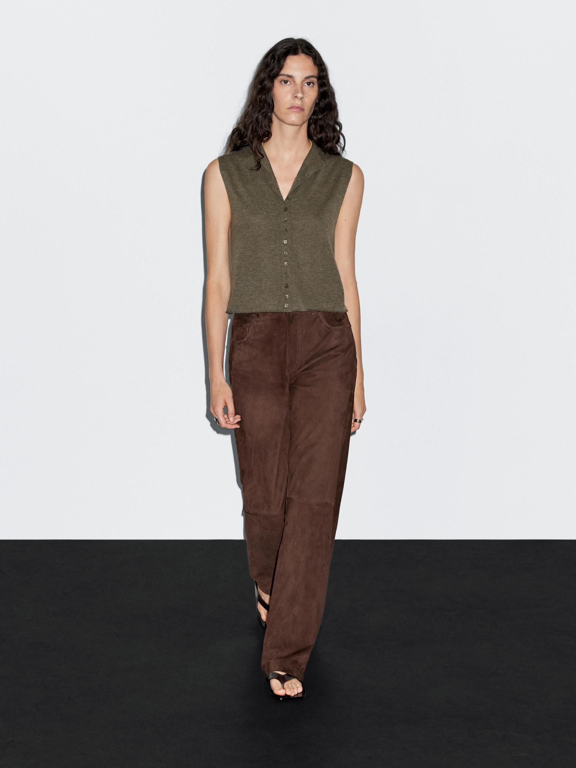 Cropped wool blend knit vest Product Image