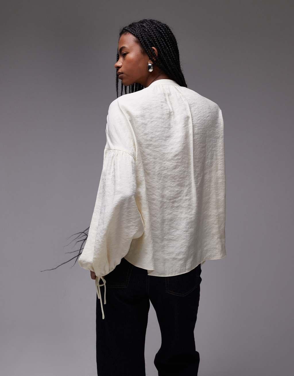 Topshop soft touch tie front top in buttermilk Product Image