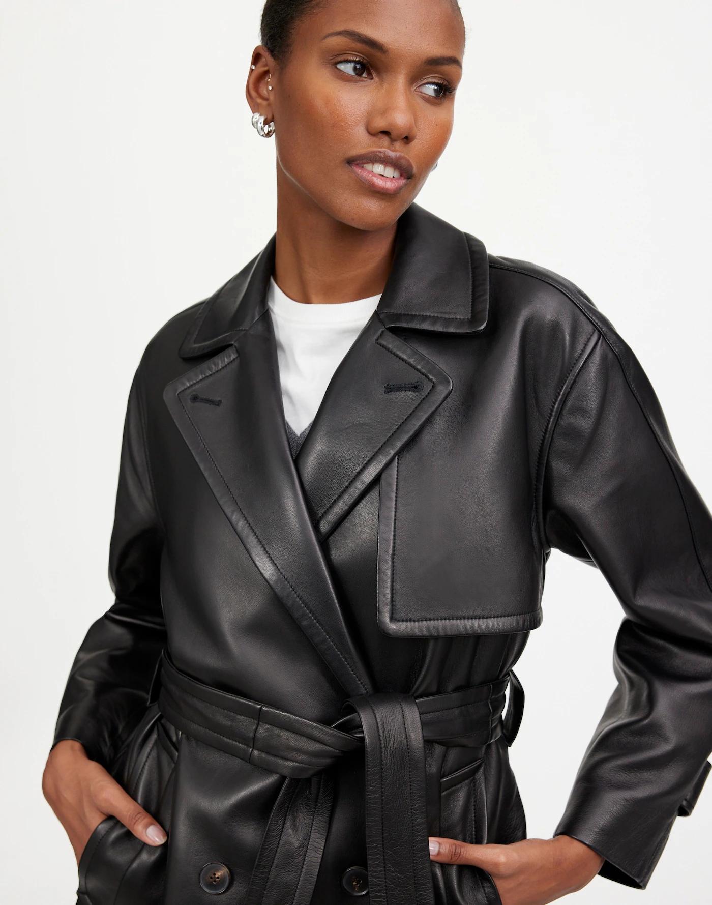The Signature Trench Coat in Leather Product Image