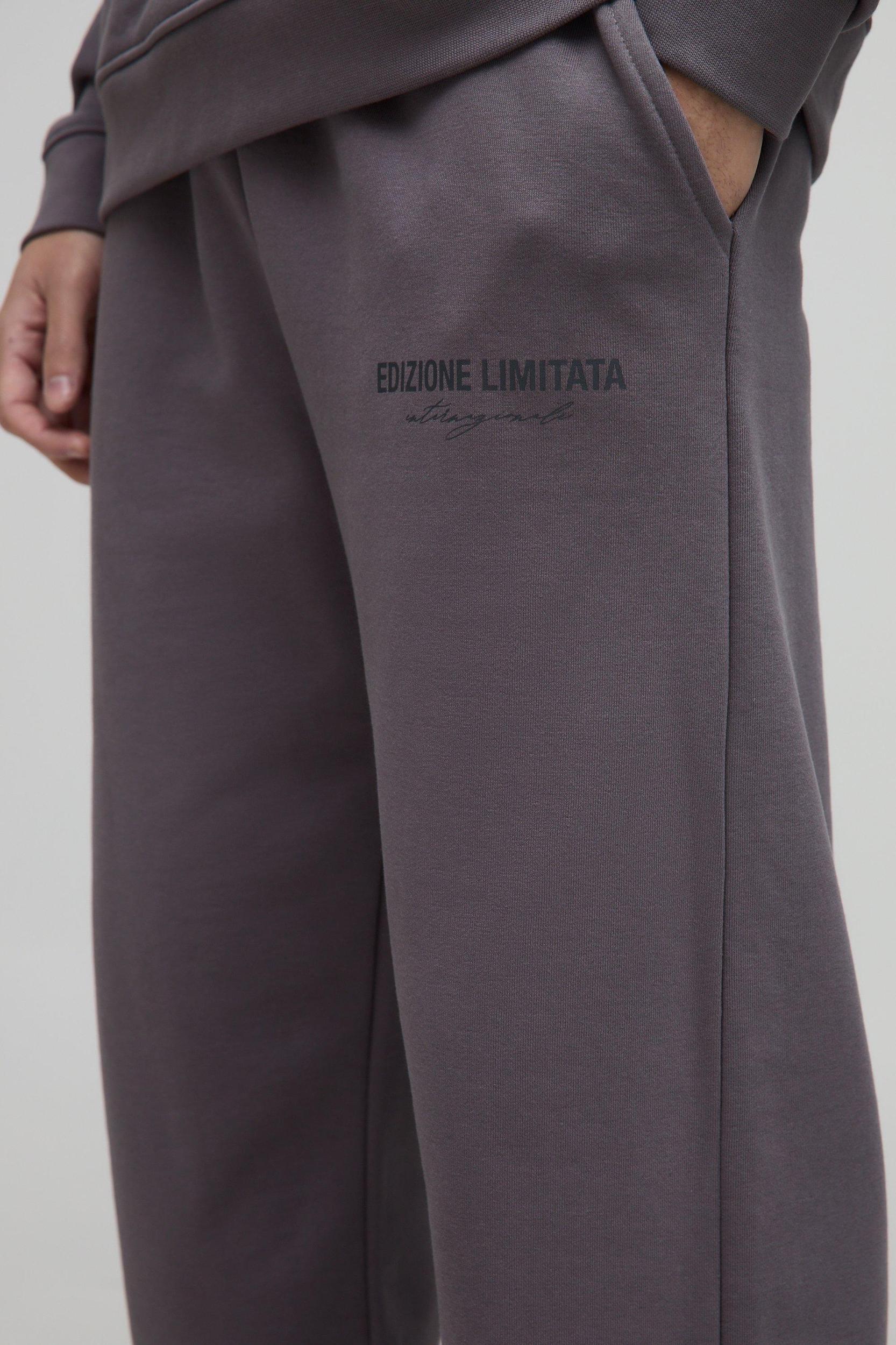 Relaxed Edizione Limitata Heavyweight Sweatpants | boohooMAN USA Product Image
