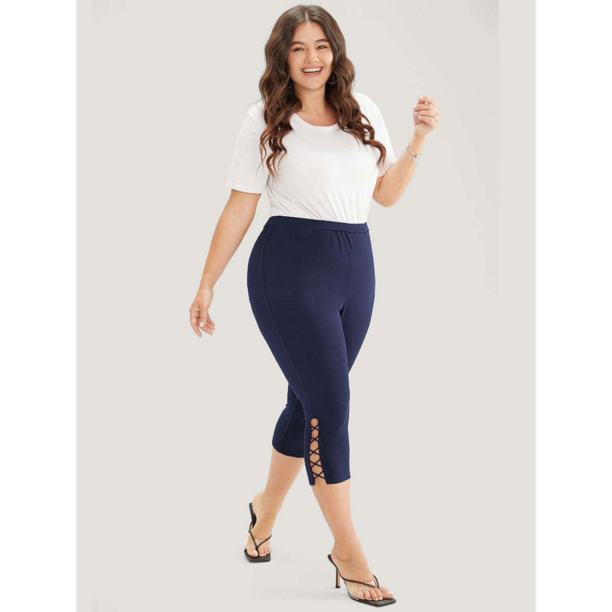 Plus Size Solid Crisscross Hem Skinny Leggings Women DarkBlue Casual High stretch Skinny Mid Rise Dailywear Leggings BloomChic 28/5X Product Image