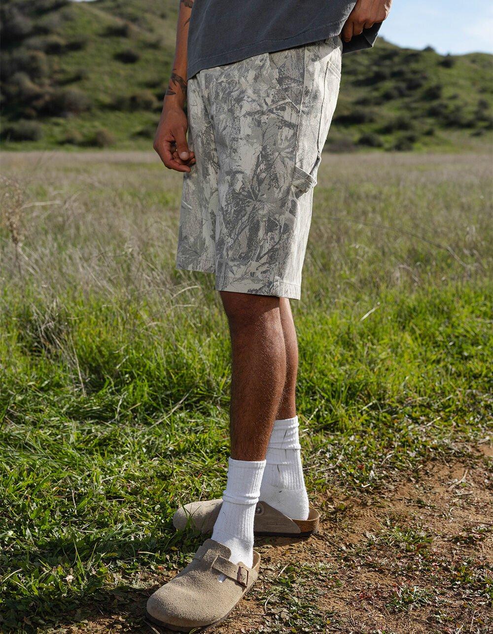 RSQ Mens Loose Twill Carpenter Shorts - LIGHT CAMO Product Image