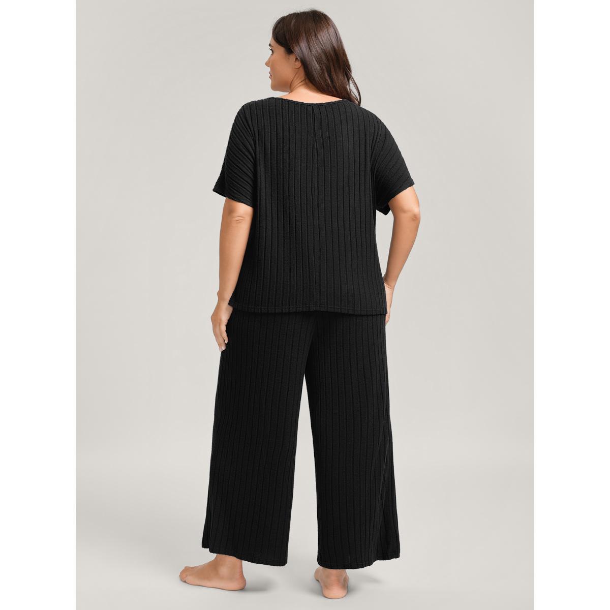 Plus Size Stretchy Pit Strip Solid Loungewear Set Women DarkSlateGray Texture Short sleeve Round Neck Leisure Loungewear Sets BloomChic 18-20/2X Product Image