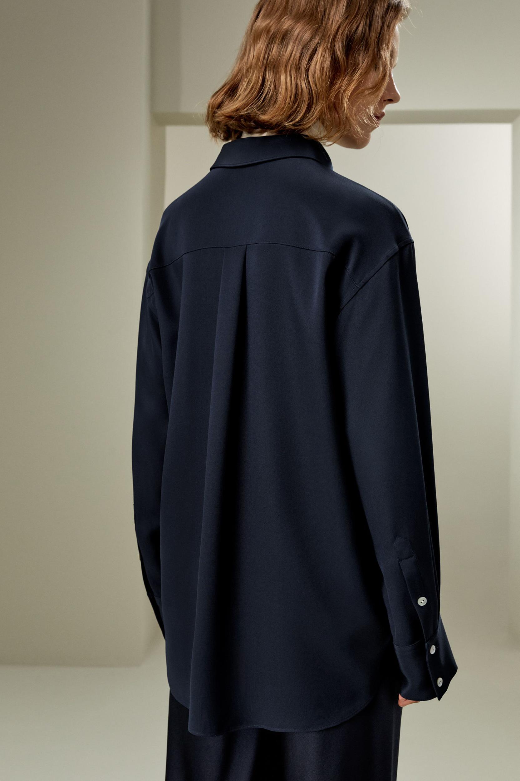 The One Relaxed Fit Silk Shirt Product Image