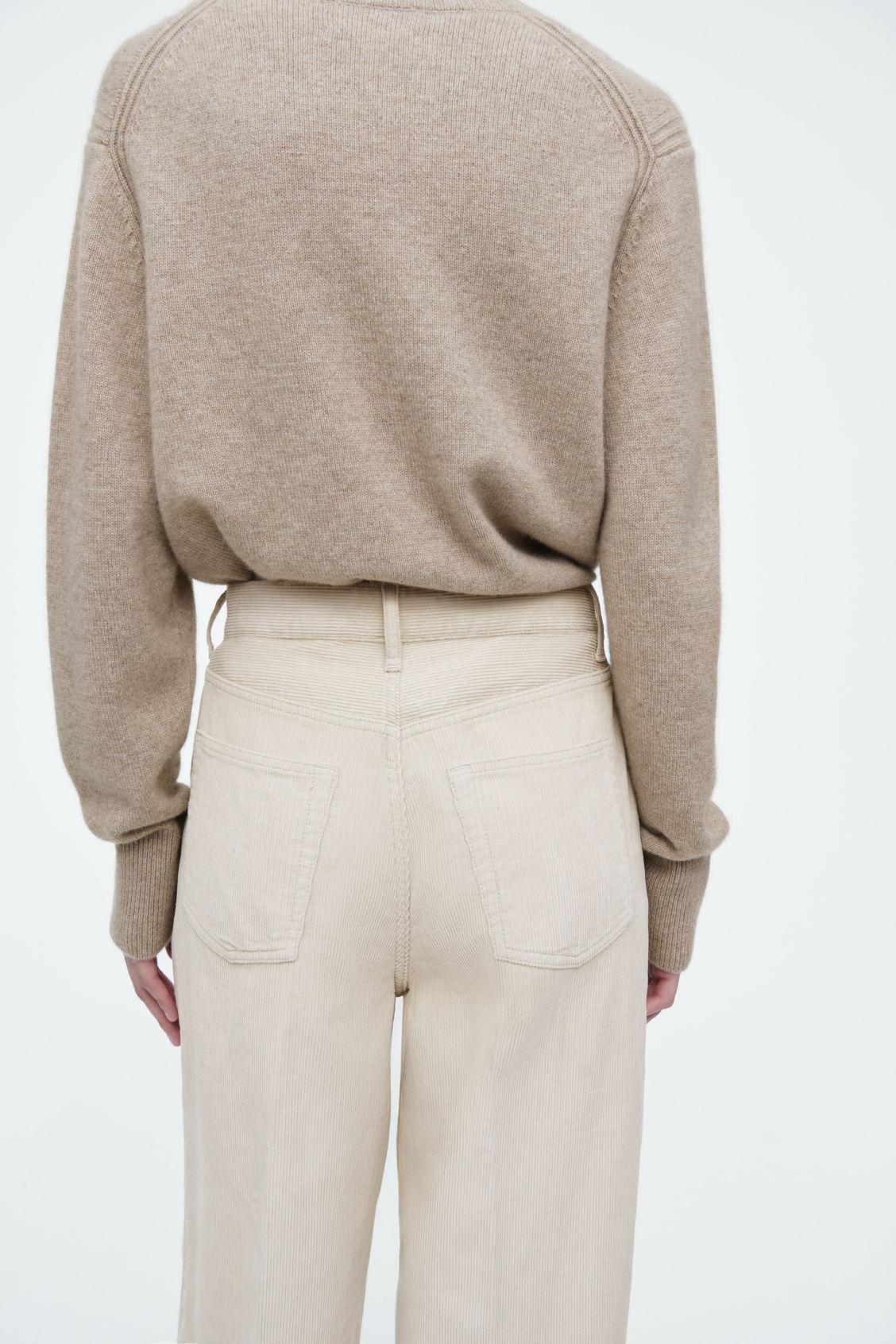 TIDE CORDUROY WIDE-LEG JEANS Product Image