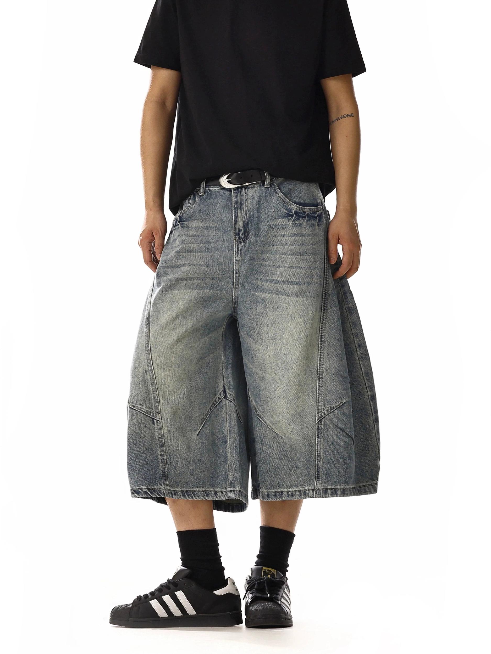 RT No. 18163 RECONSTRUCTED DENIM SHORTS Product Image
