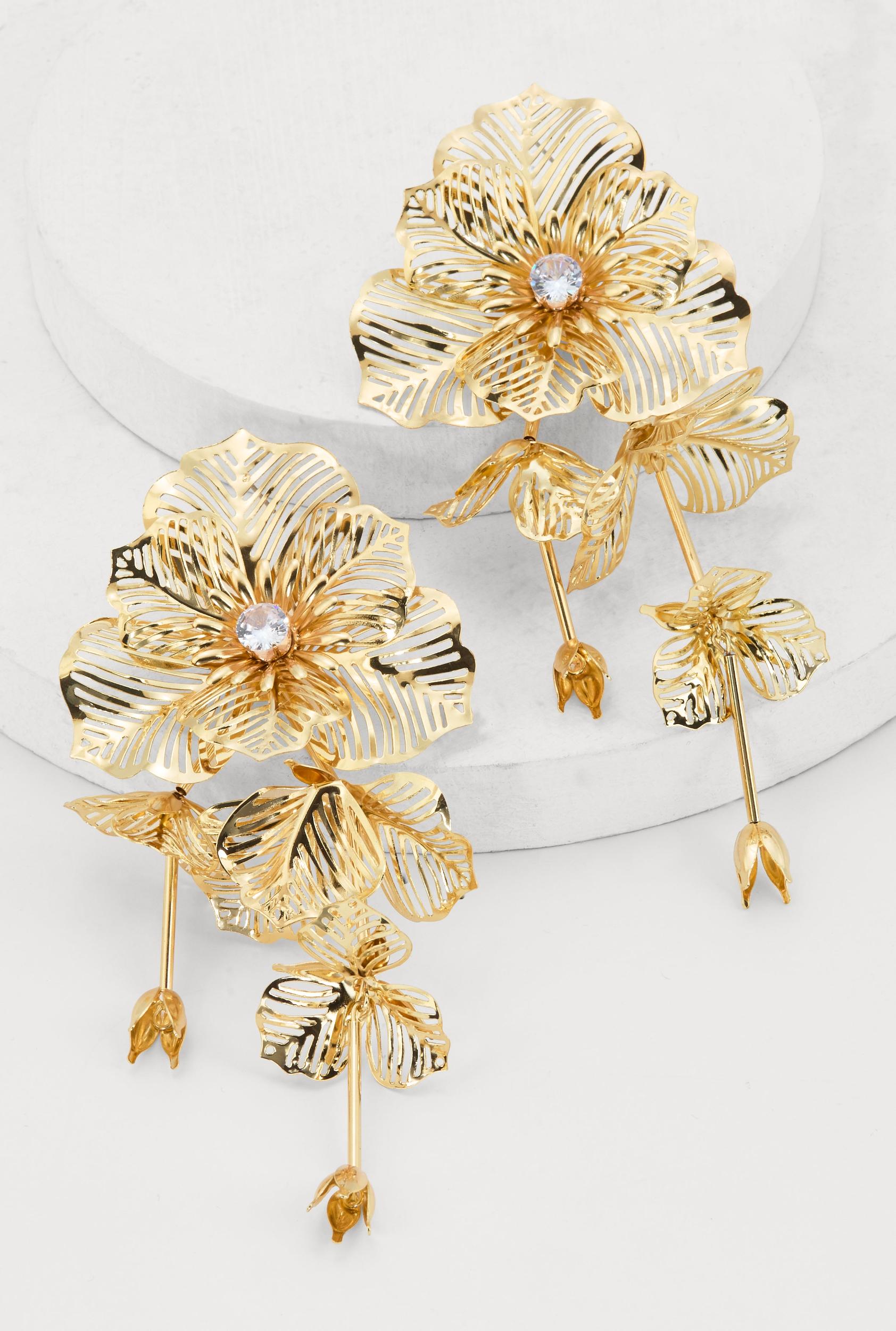 Cubic Zirconia Butterfly Necklace and Stud Earrings Unisex Product Image