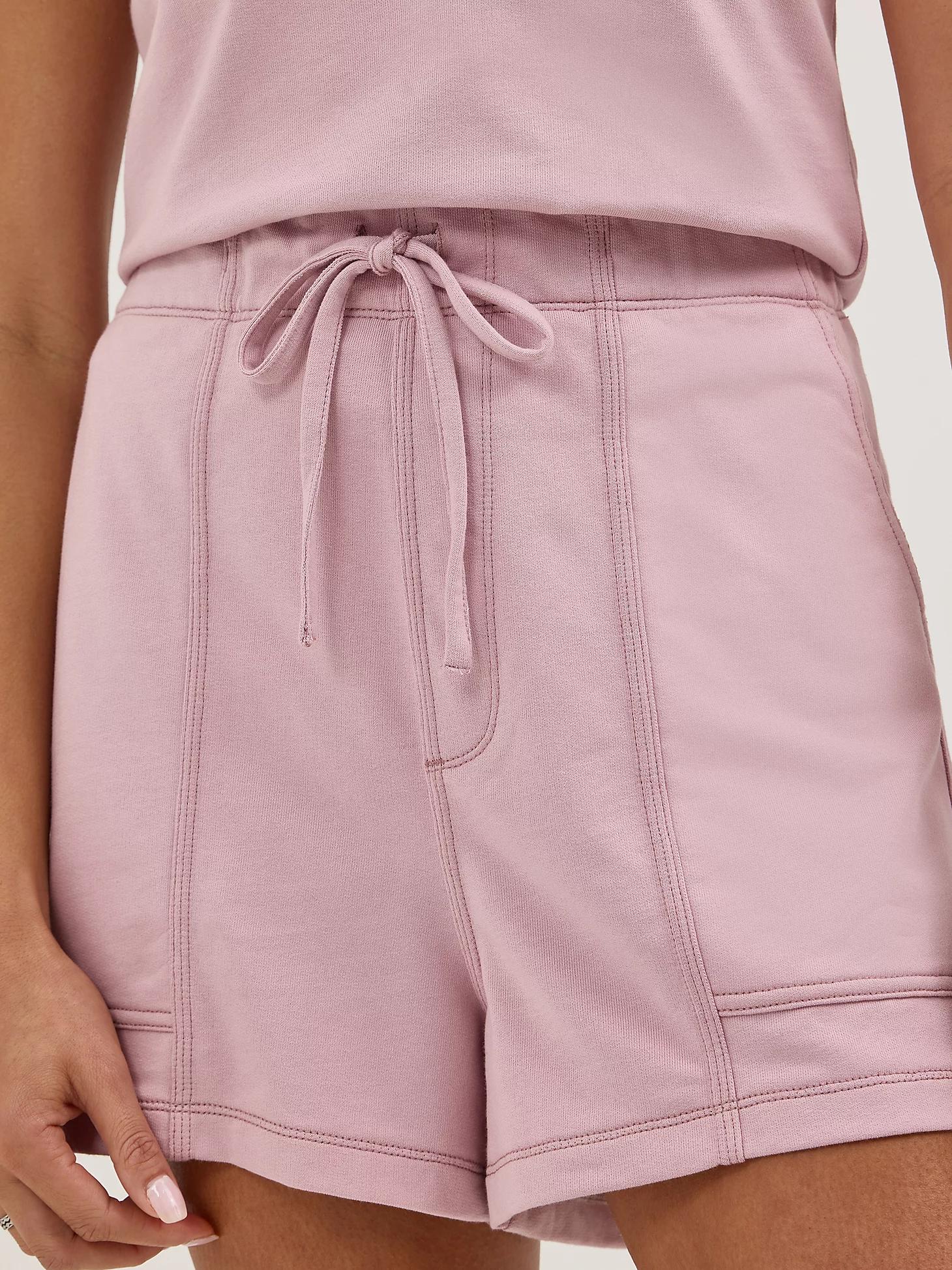 Women's Loose Utility Pull On Short | Women's Shorts | Lee® Product Image