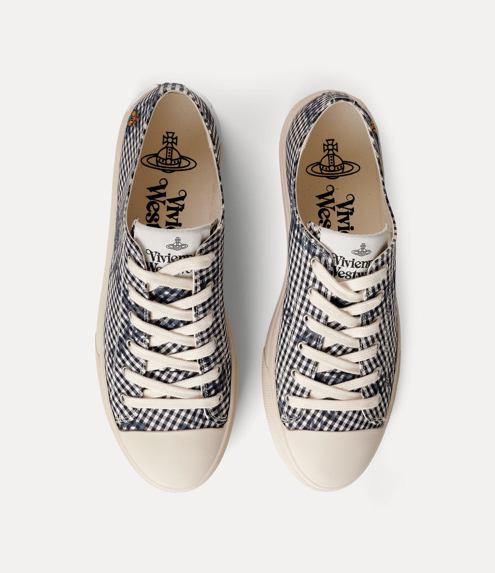 Low-Top Plimsoll Product Image