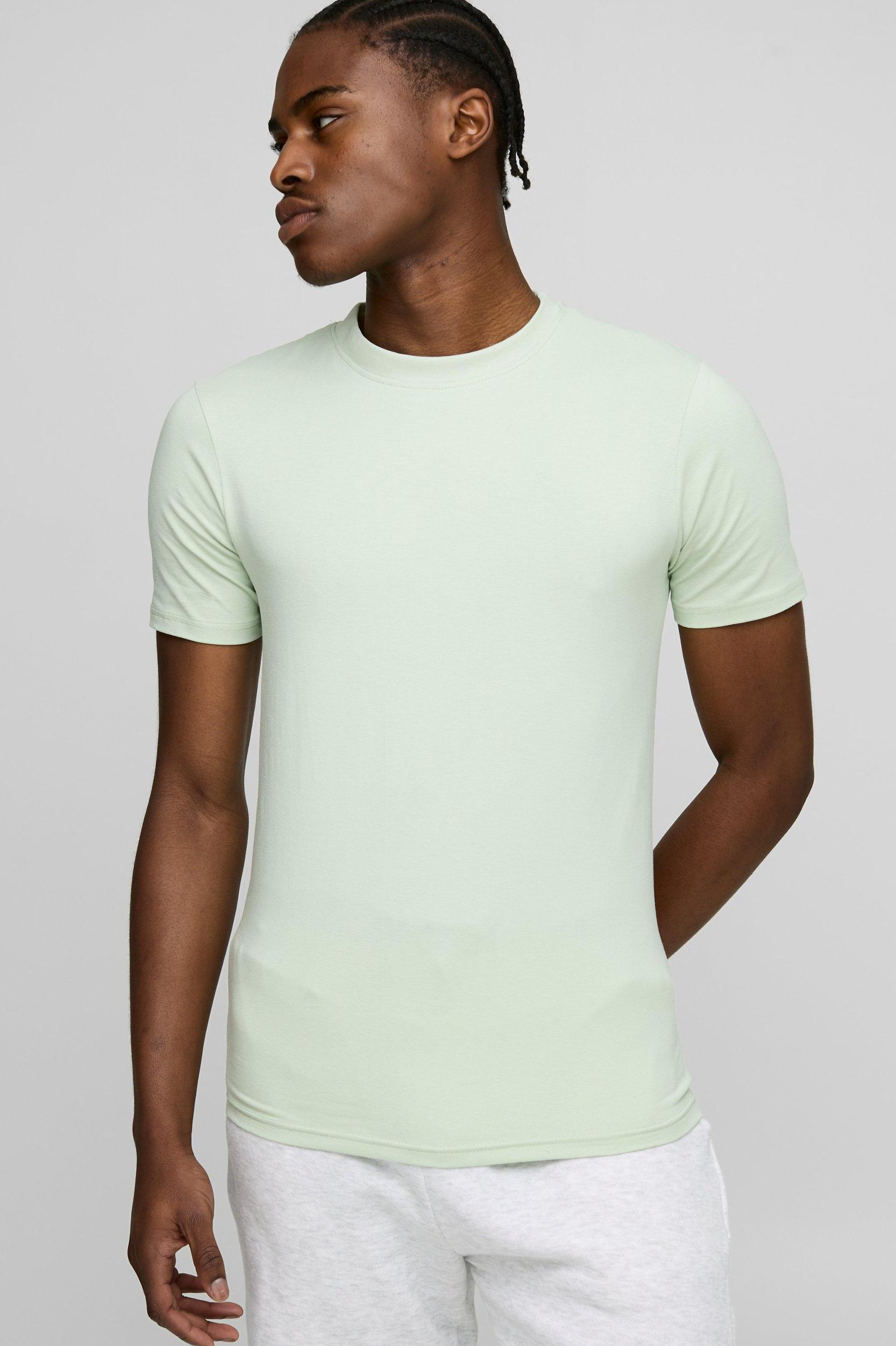 Basic Muscle Fit Crew Neck T-Shirt | boohooMAN USA Product Image