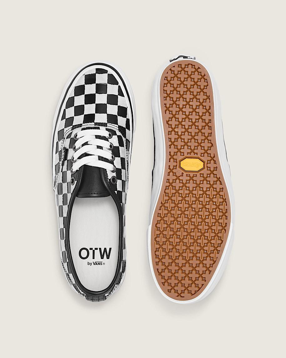 OTW Leather Checkerboard Old Skool 36 Vibram in True Blue| Vans US Product Image
