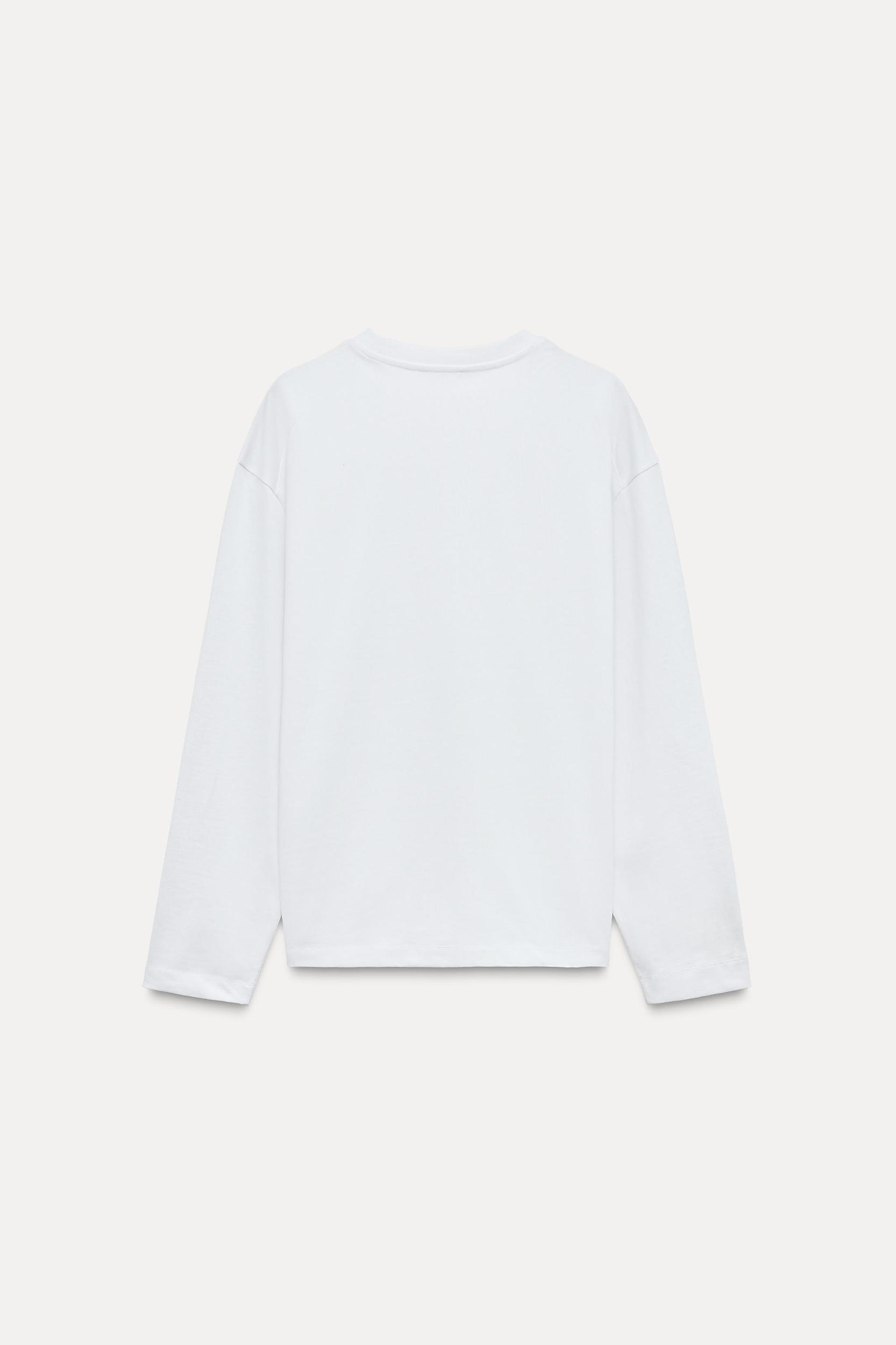 LONG SLEEVE T-SHIRT WITH LABEL Product Image