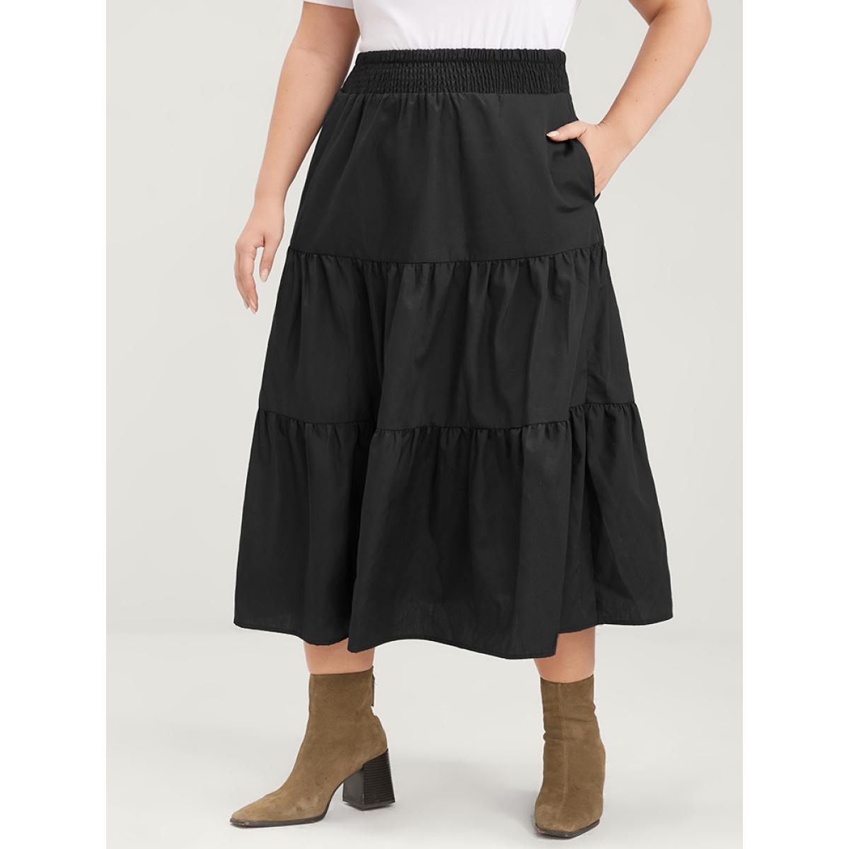 Plus Size Solid Shirred Waist Pocket Ruffle Hem Skirt Women Black Casual Shirred No stretch Pocket Dailywear Skirts BloomChic 12/L Product Image