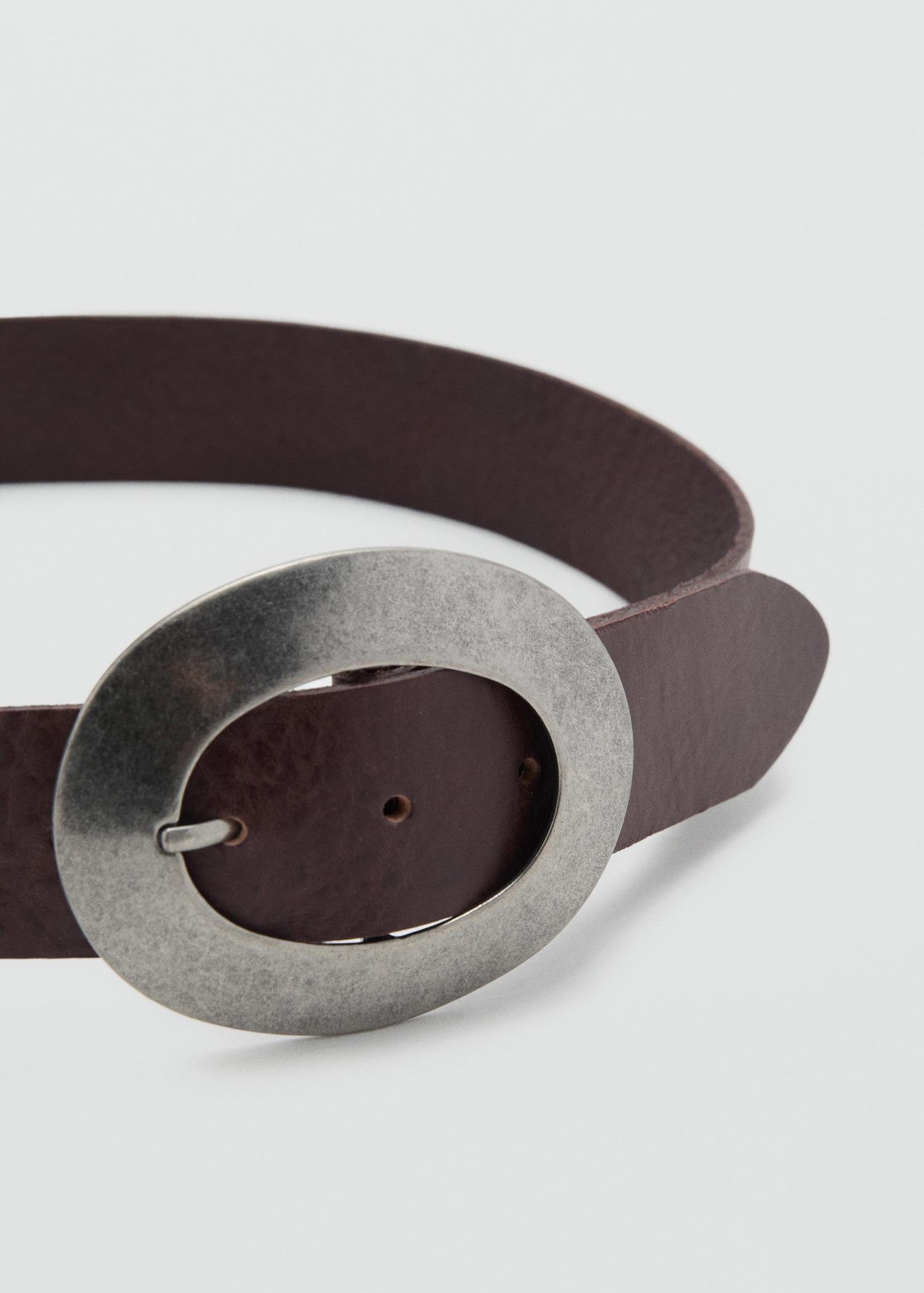 Rounded buckle leather belt - Women | MANGO USA Product Image