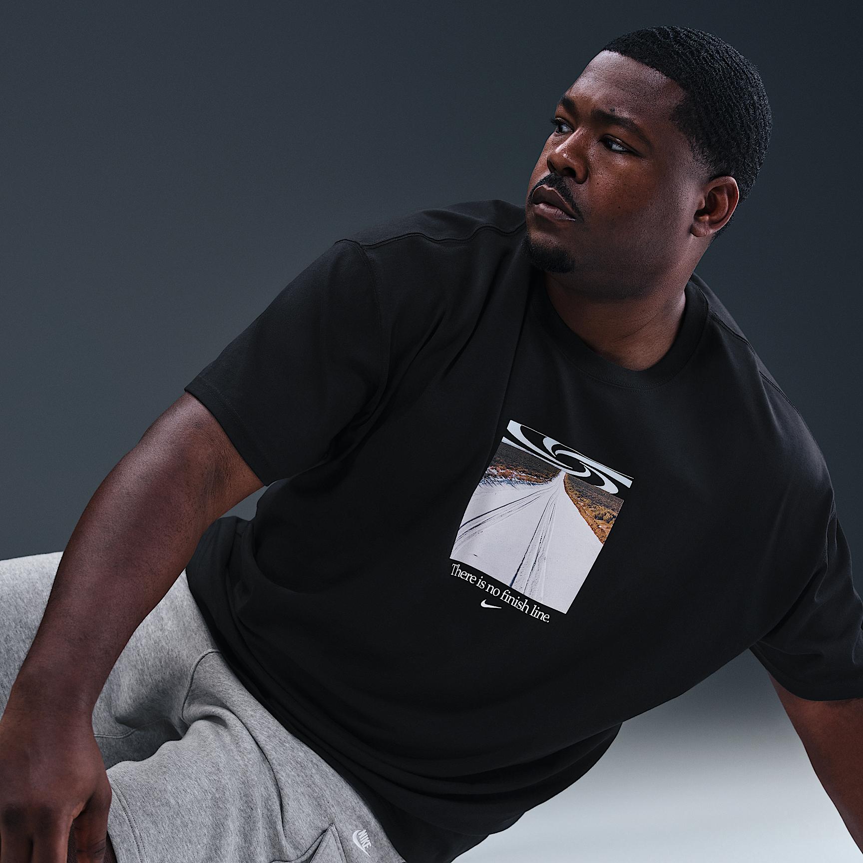 Mens Nike Sportswear Max90 T-Shirt | HQ9268-010 Product Image