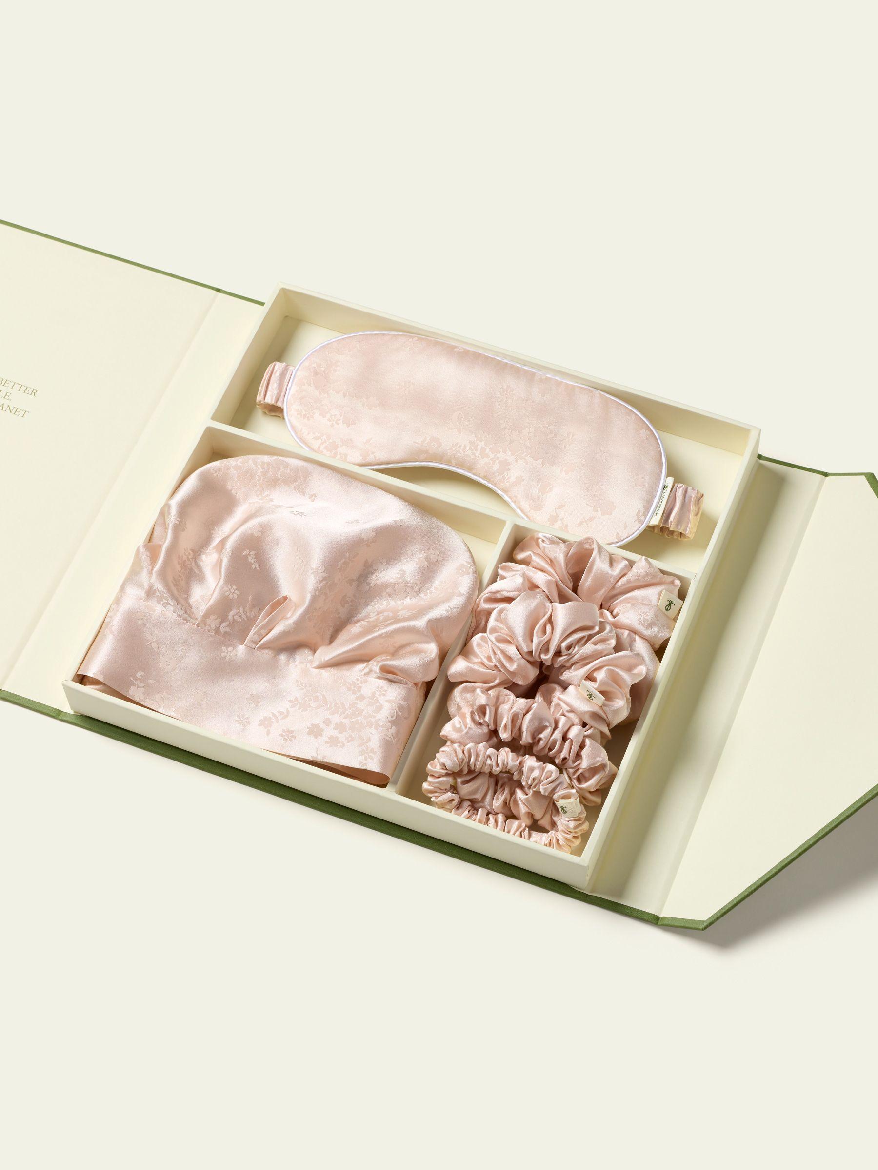 Mother's Day Dreamy Sleep Set Product Image