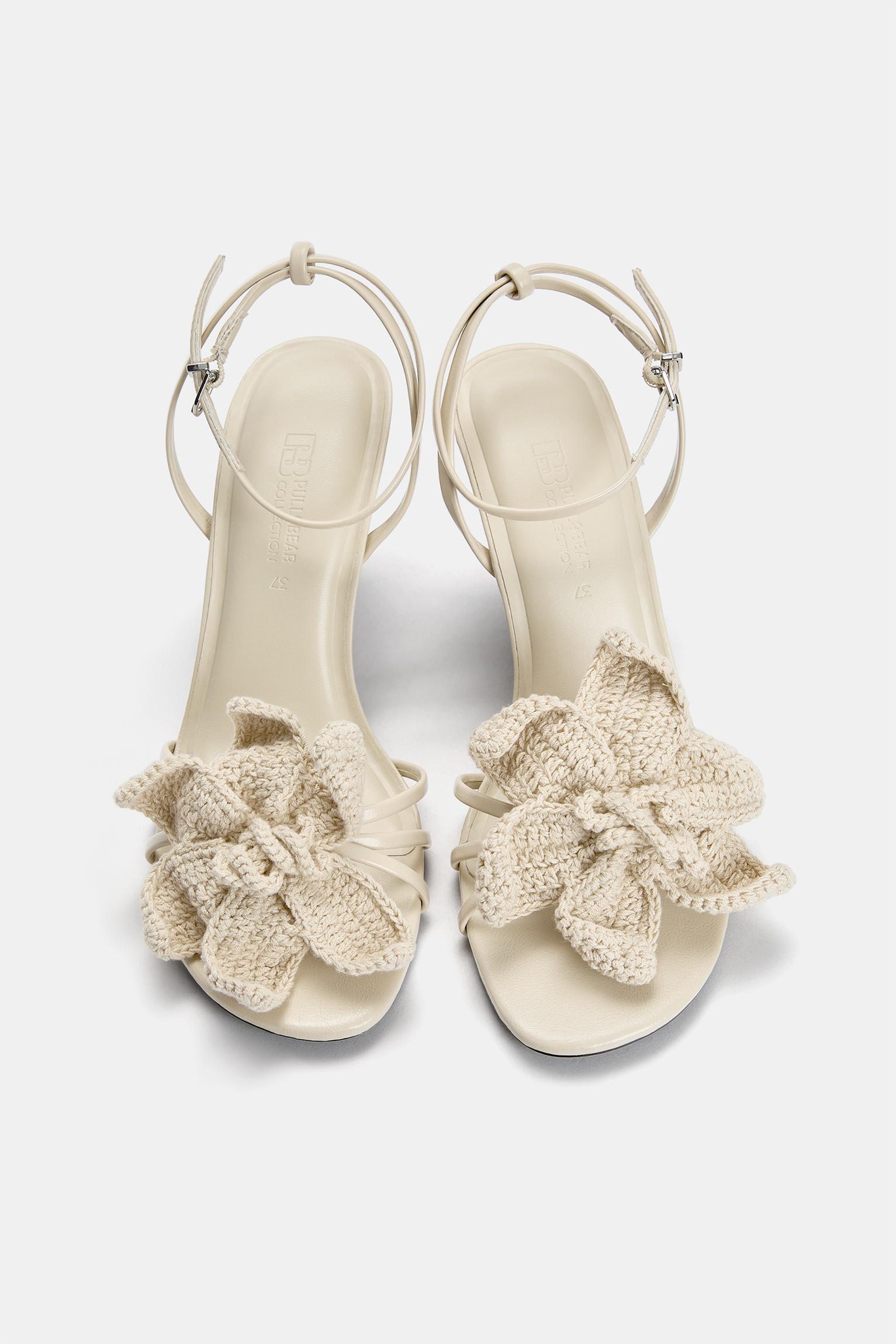 Crochet flower heeled sandals Product Image