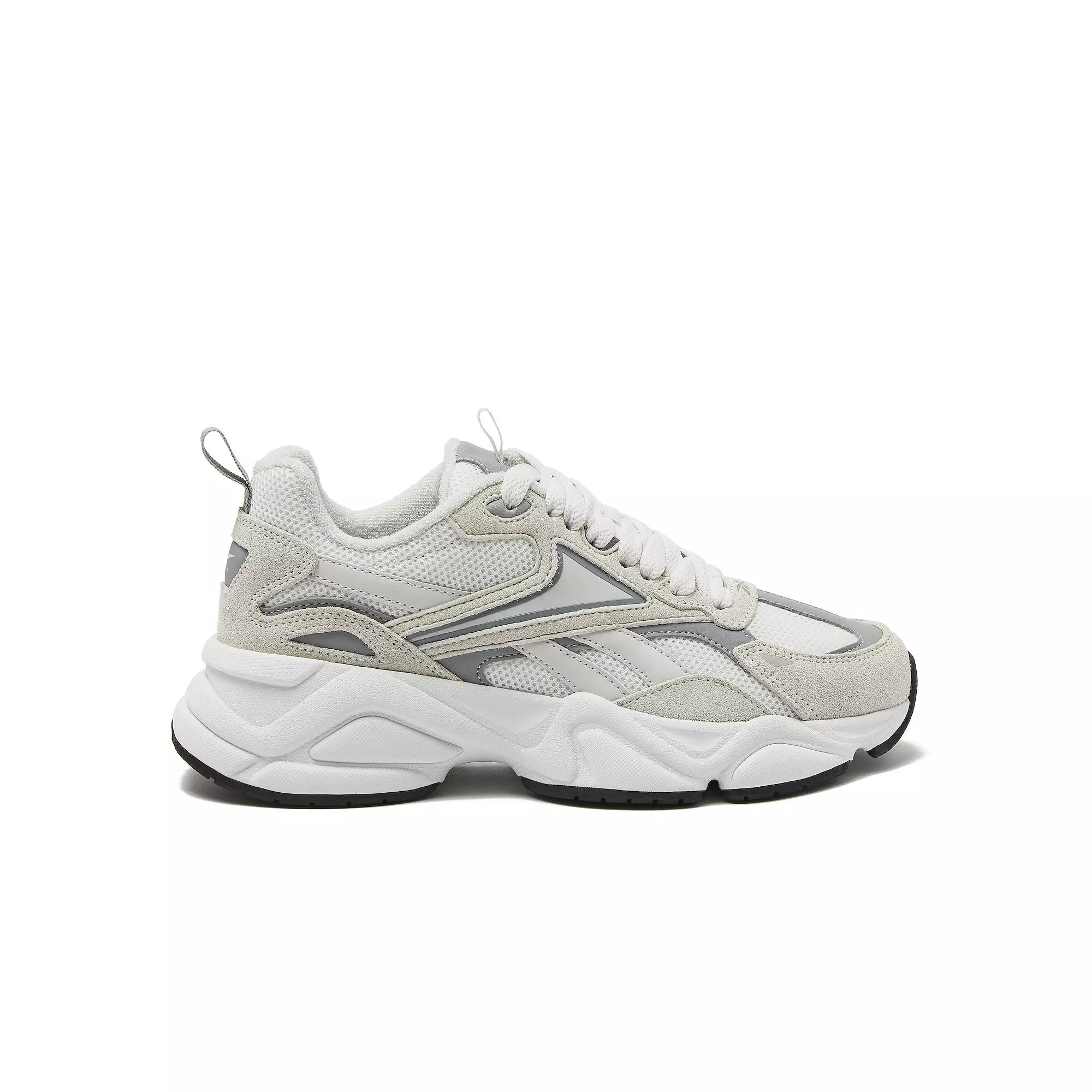 Reebok Charge Womens Sneakers Product Image