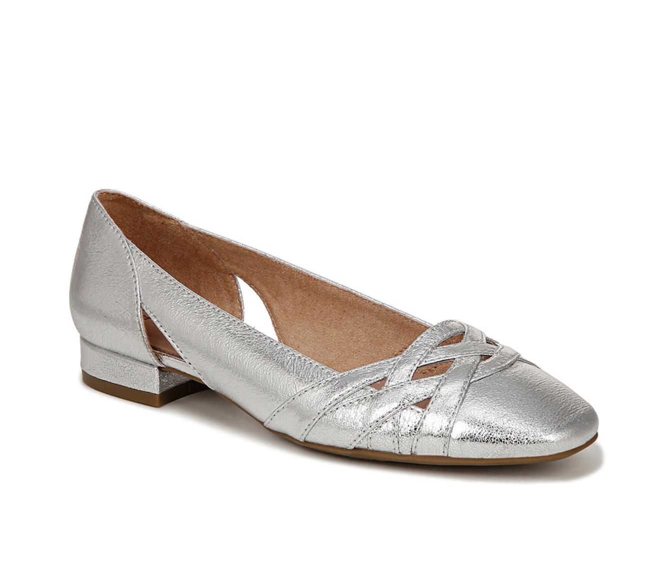Women's LifeStride Carmen Flats Product Image