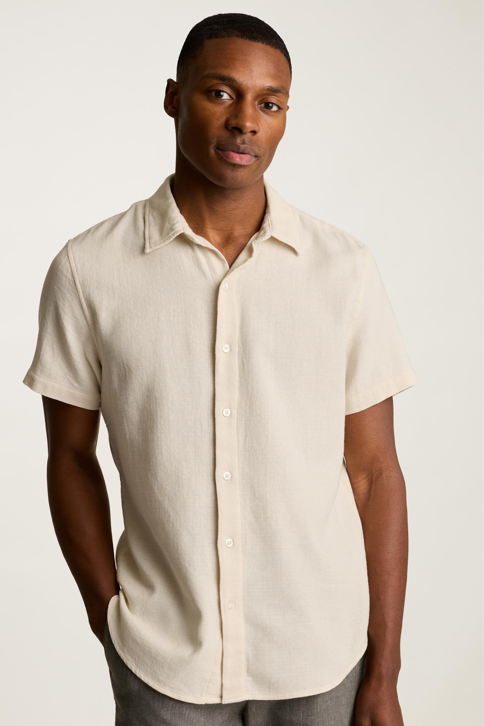 Riviera Short Sleeve Shirt Product Image