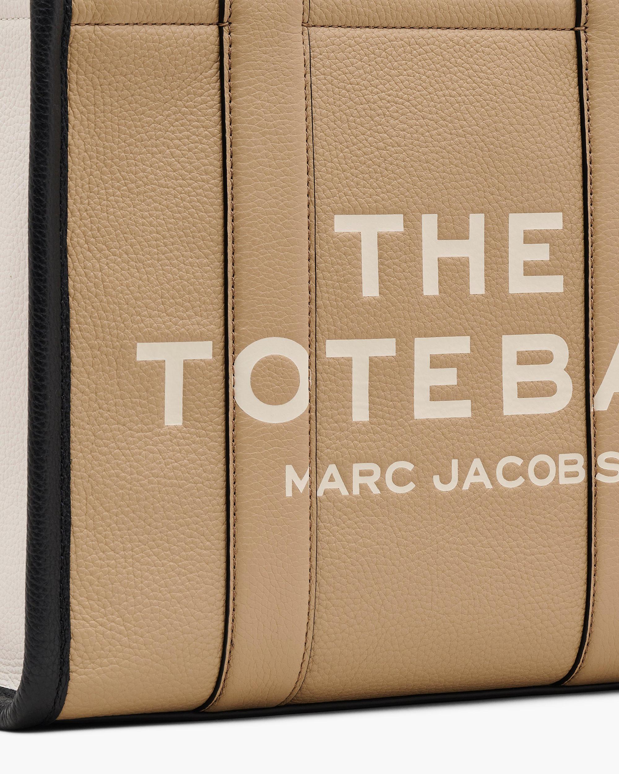 The Canvas Medium Tote Bag Product Image