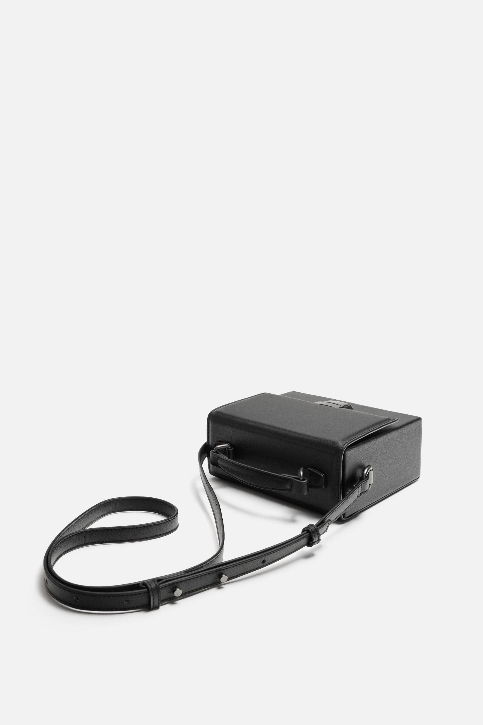 CROSSBODY BOX BAG Product Image