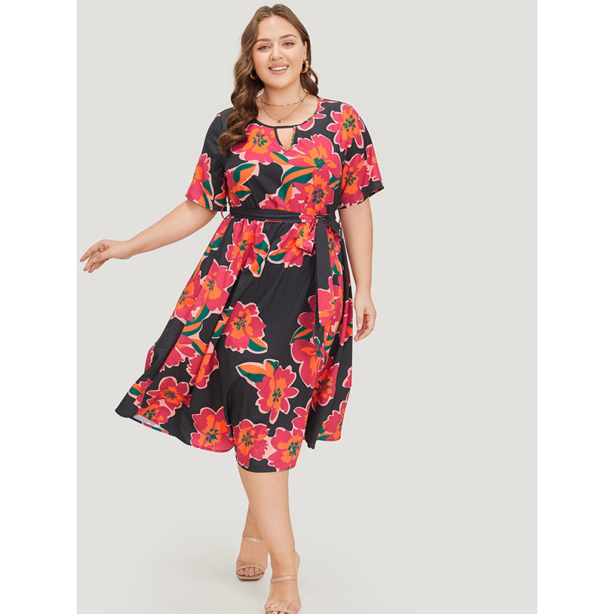 Plus Size Floral Pocket Belted Keyhole Neck Midi Dress Black Women Office Belted Round Neck Short sleeve Curvy Midi Dress BloomChic 12/L Product Image