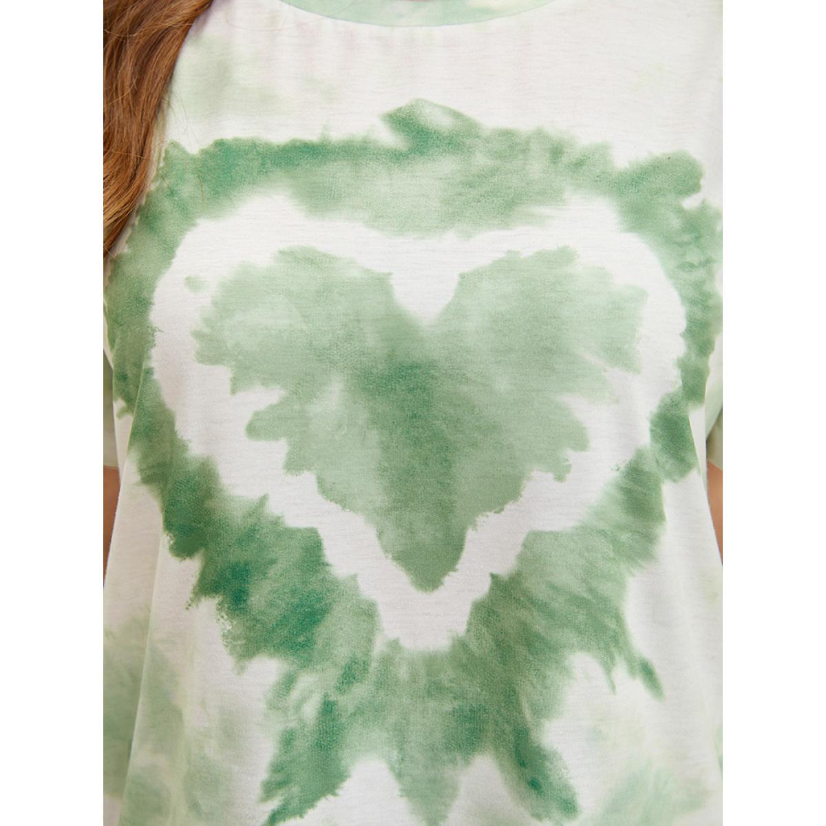 Plus Size Heart Print Crew Neck Tie Dye T-shirt Green Women Casual Heart Print Round Neck Dailywear T-shirts BloomChic 30/6X Product Image