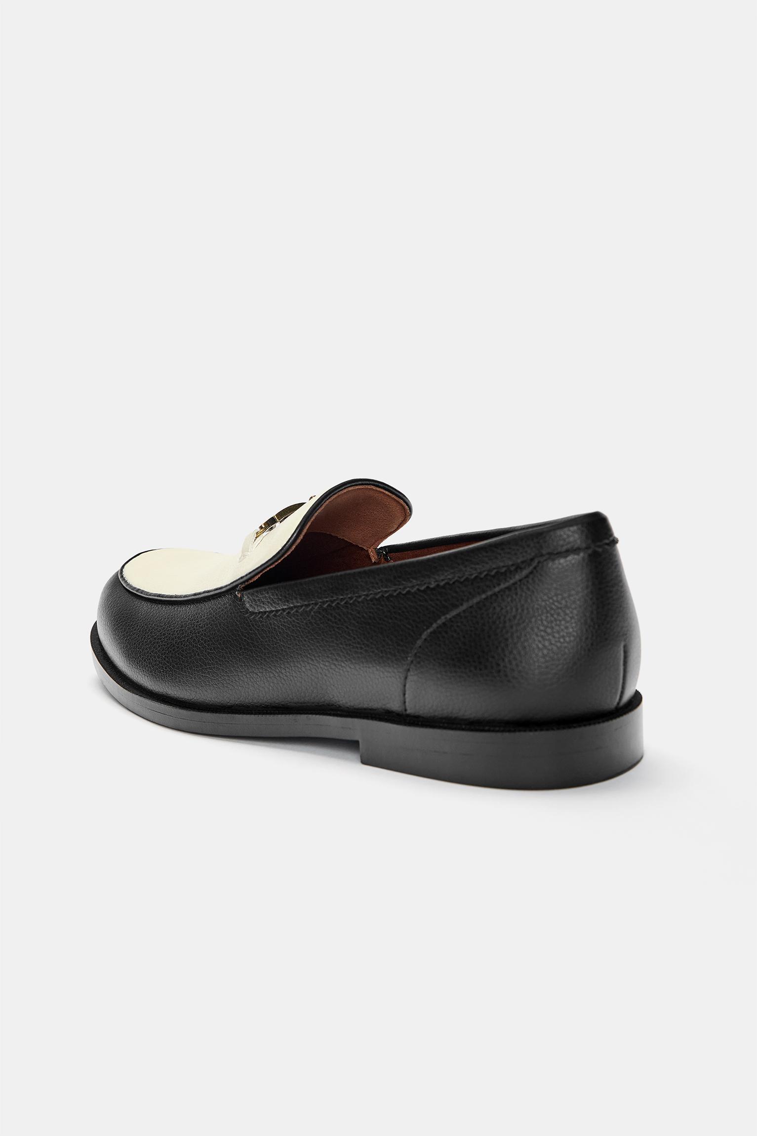 STWD Contrast Loafers Product Image