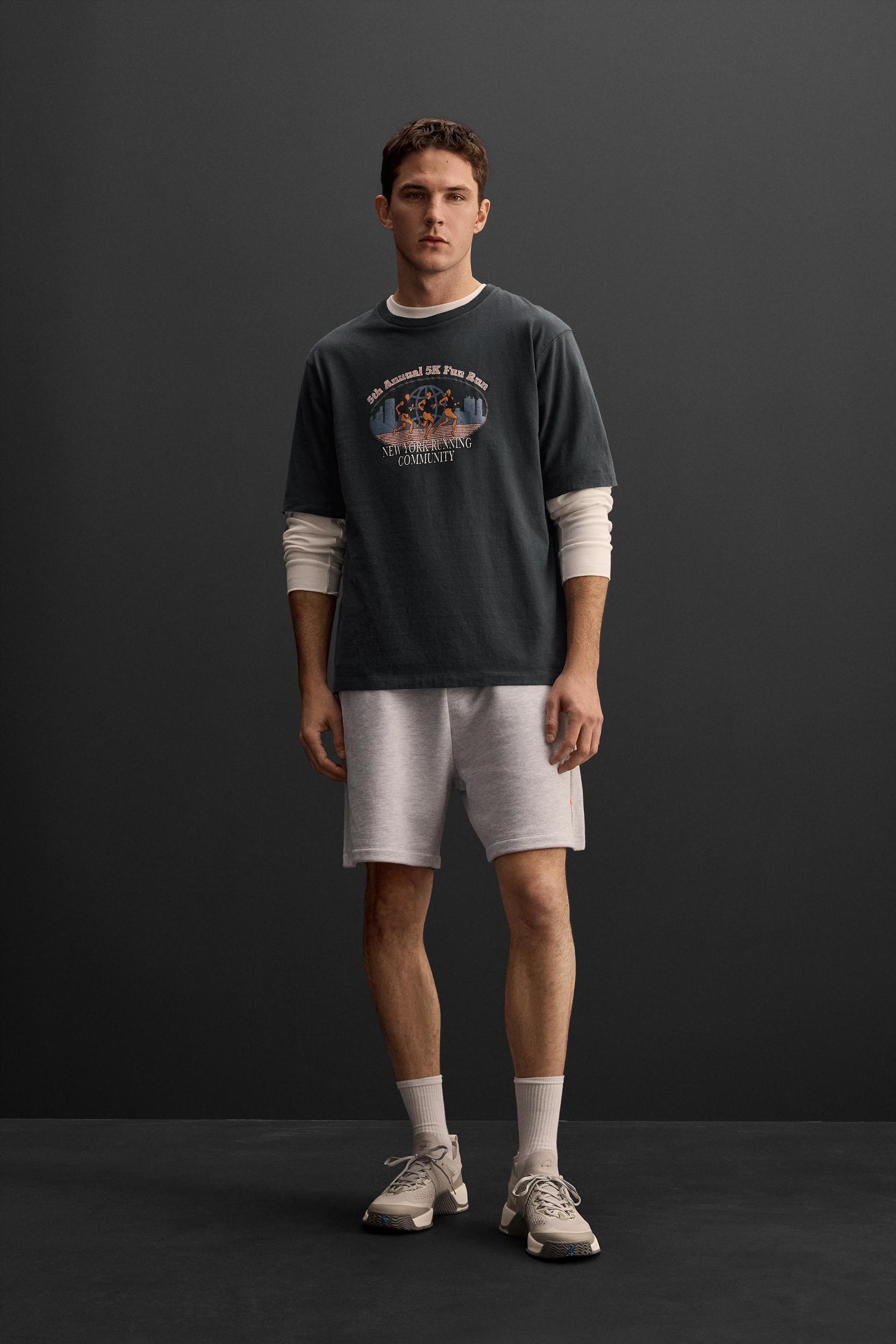 RUNNING GRAPHIC PRINT T-SHIRT Product Image