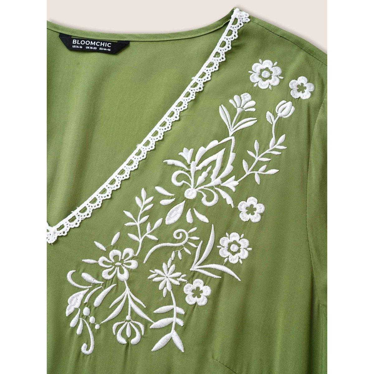 Plus Size Supersoft Essentials Floral Embroidered Patchwork Hem Dress Moss Women Resort Non V-neck Short sleeve Curvy Midi Dress BloomChic 28/5X Product Image