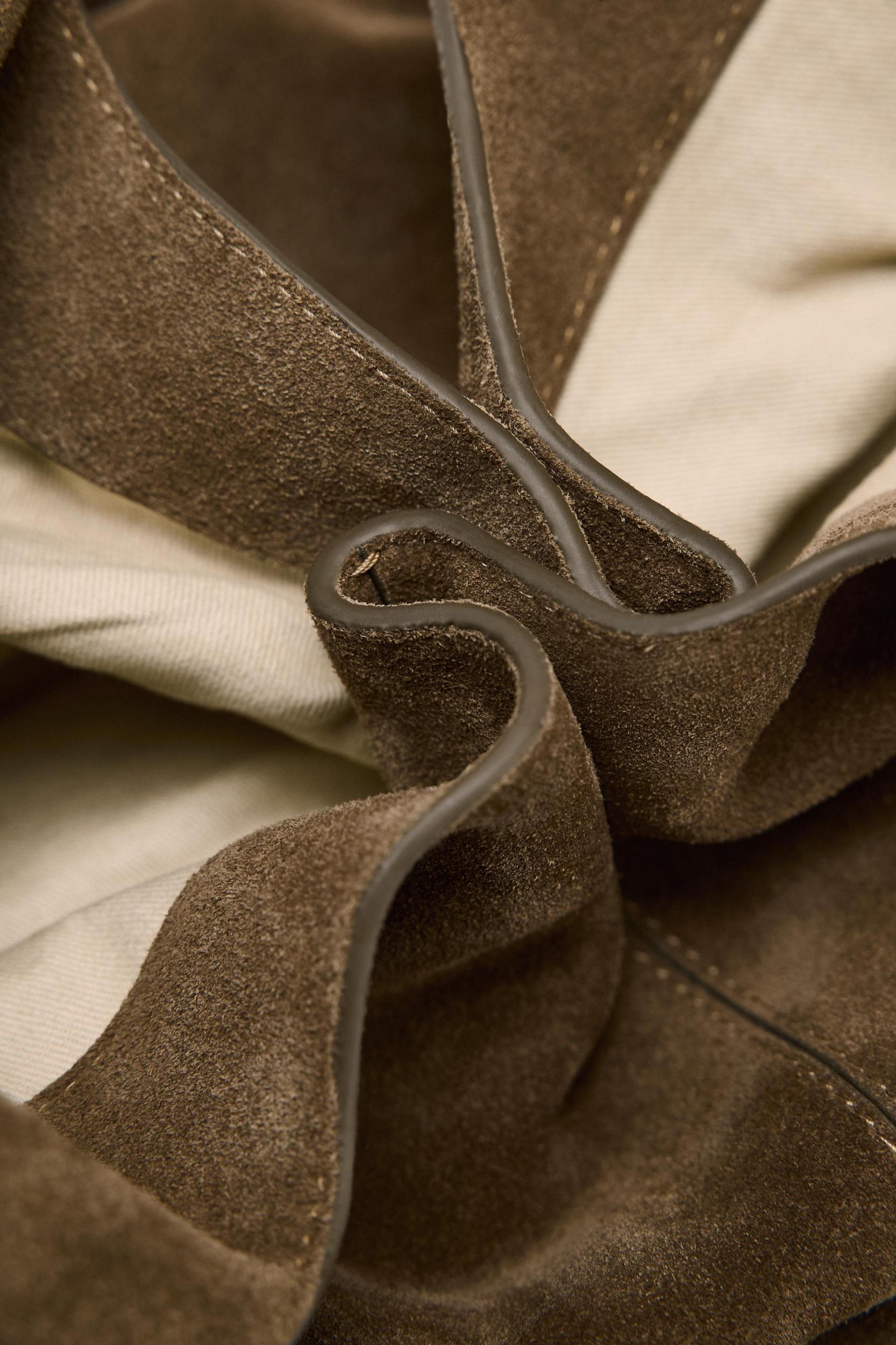 SPLIT LEATHER SHOULDER BAG Product Image