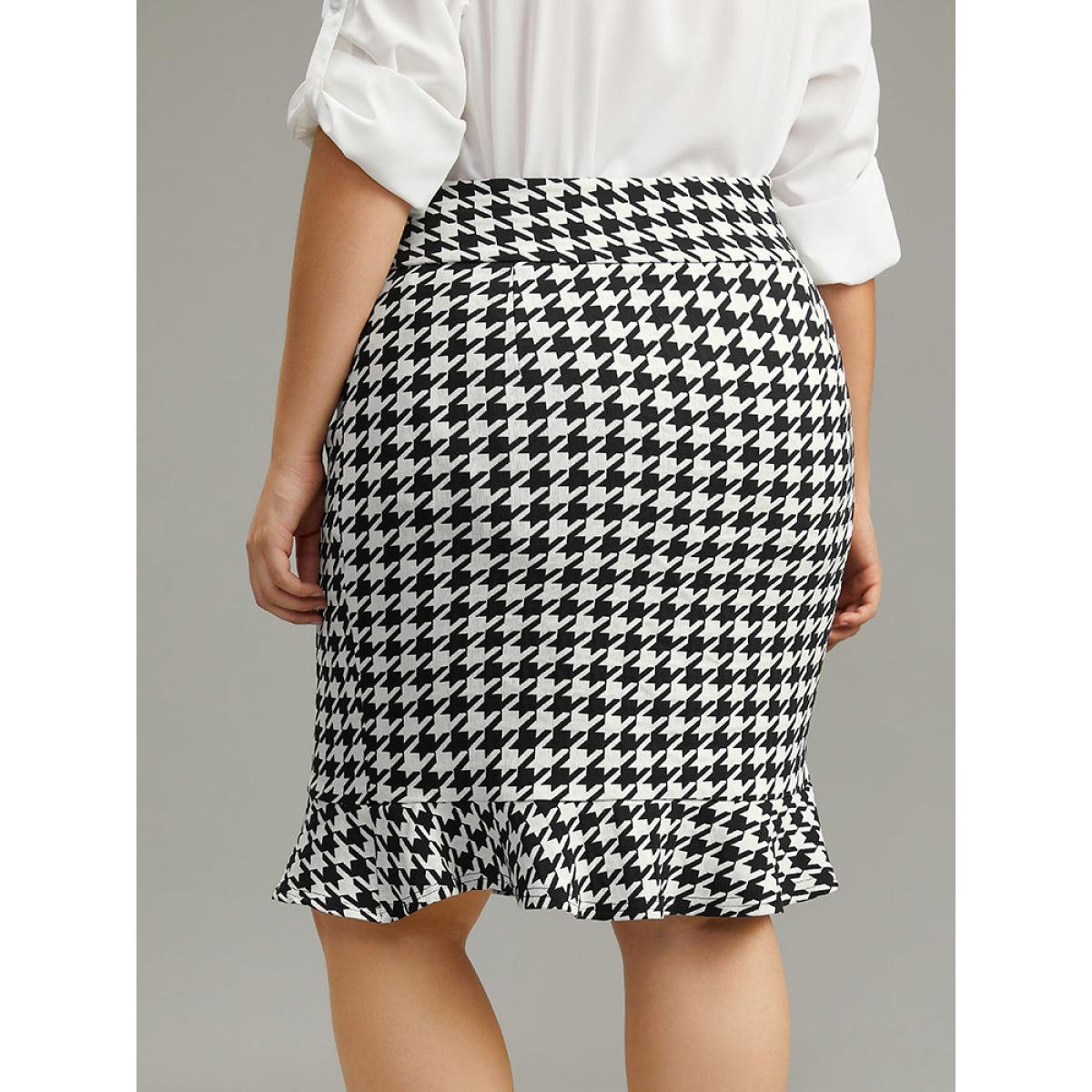 Plus Size Houndstooth Ruffle Hem Bodycon Skirt Women Black Office Ruffles Bodycon Low stretch Work Skirts BloomChic 12/L Product Image