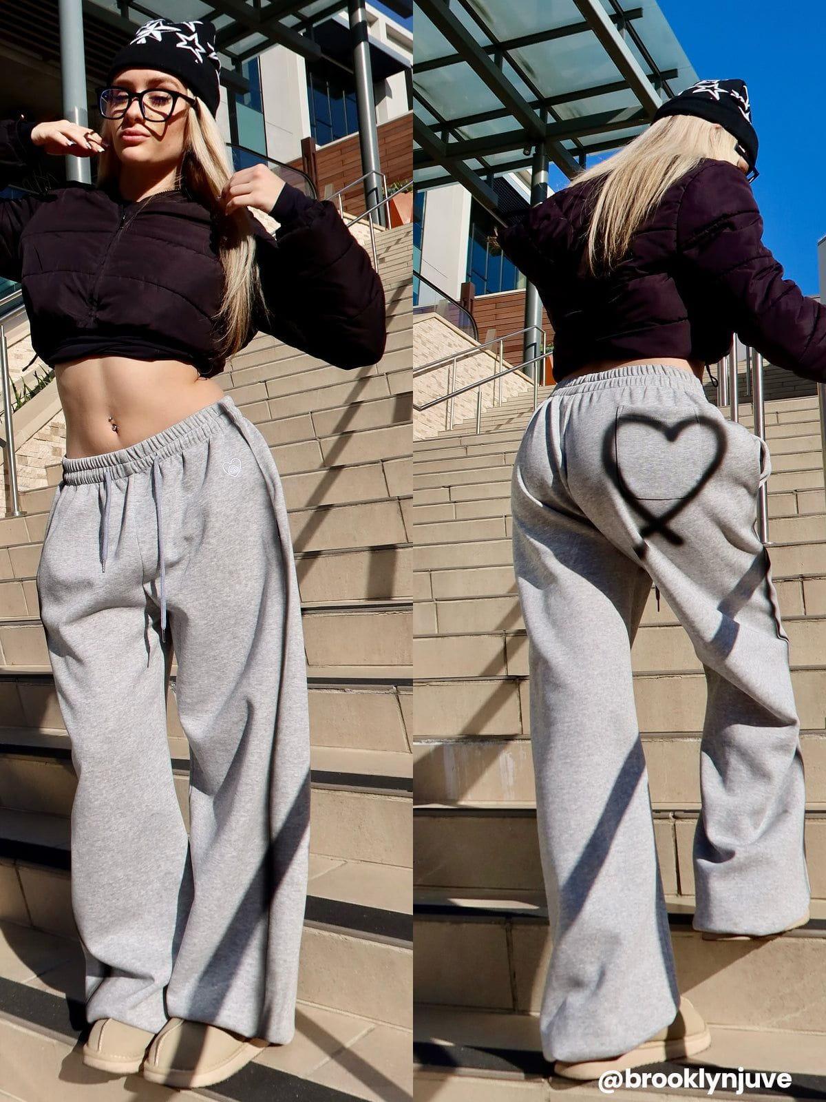Aelfric Eden Graffiti Heart Baggy Sweatpants Female Product Image