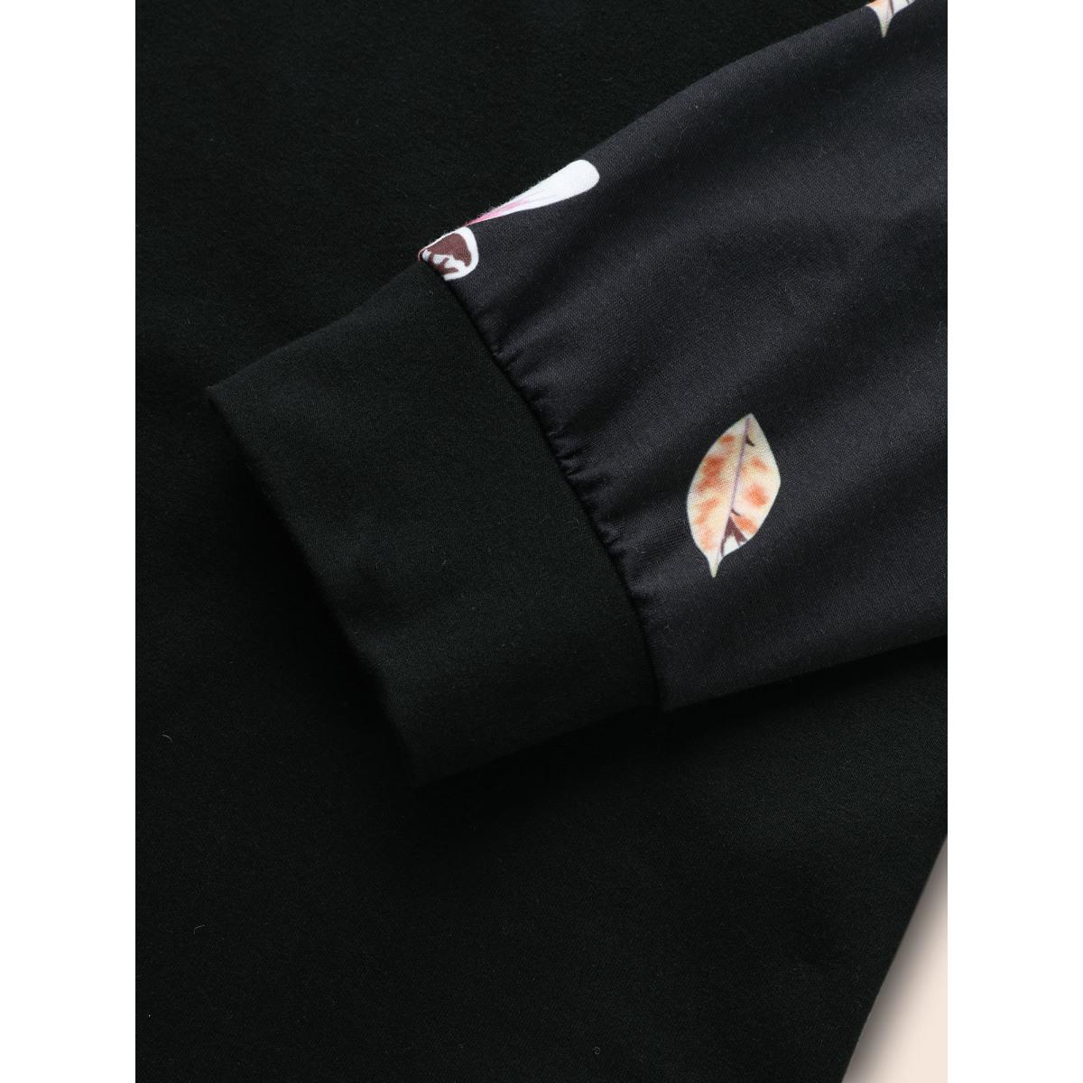 Plus Size Floral Patchwork Crew Neck Raglan Sleeve Sweatshirt Women Black Elegant Elastic cuffs Round Neck Dailywear Sweatshirts BloomChic 28/5X Product Image