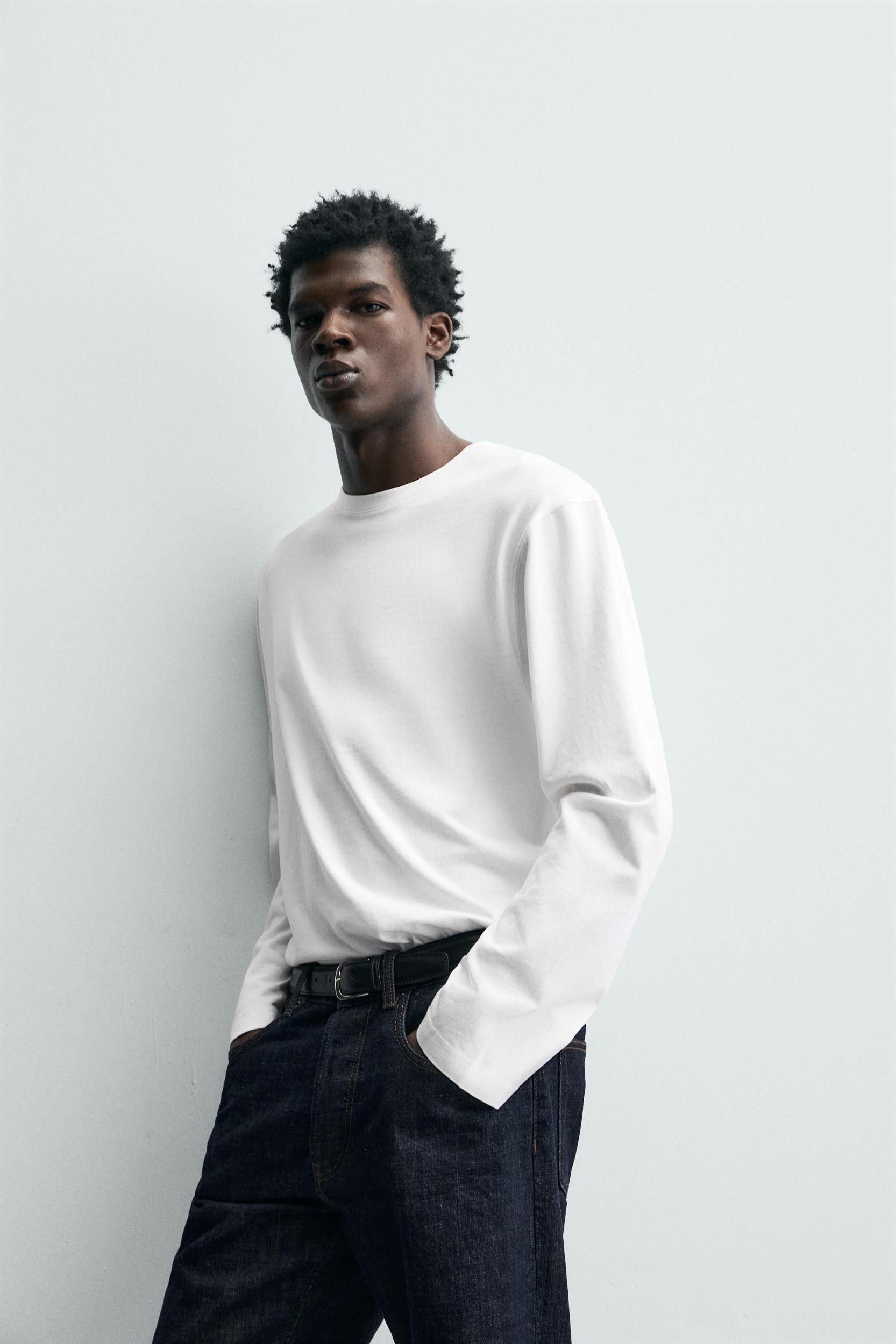 REGULAR FIT LONG SLEEVE T-SHIRT Product Image