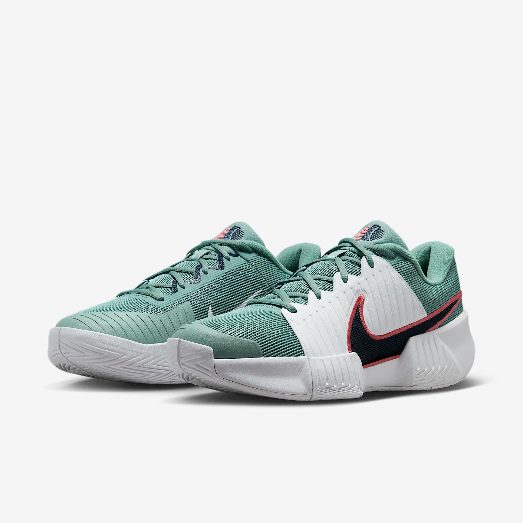 Nike Mens GP Challenge Pro Hard Court Tennis Shoes | FB3145-004 Product Image