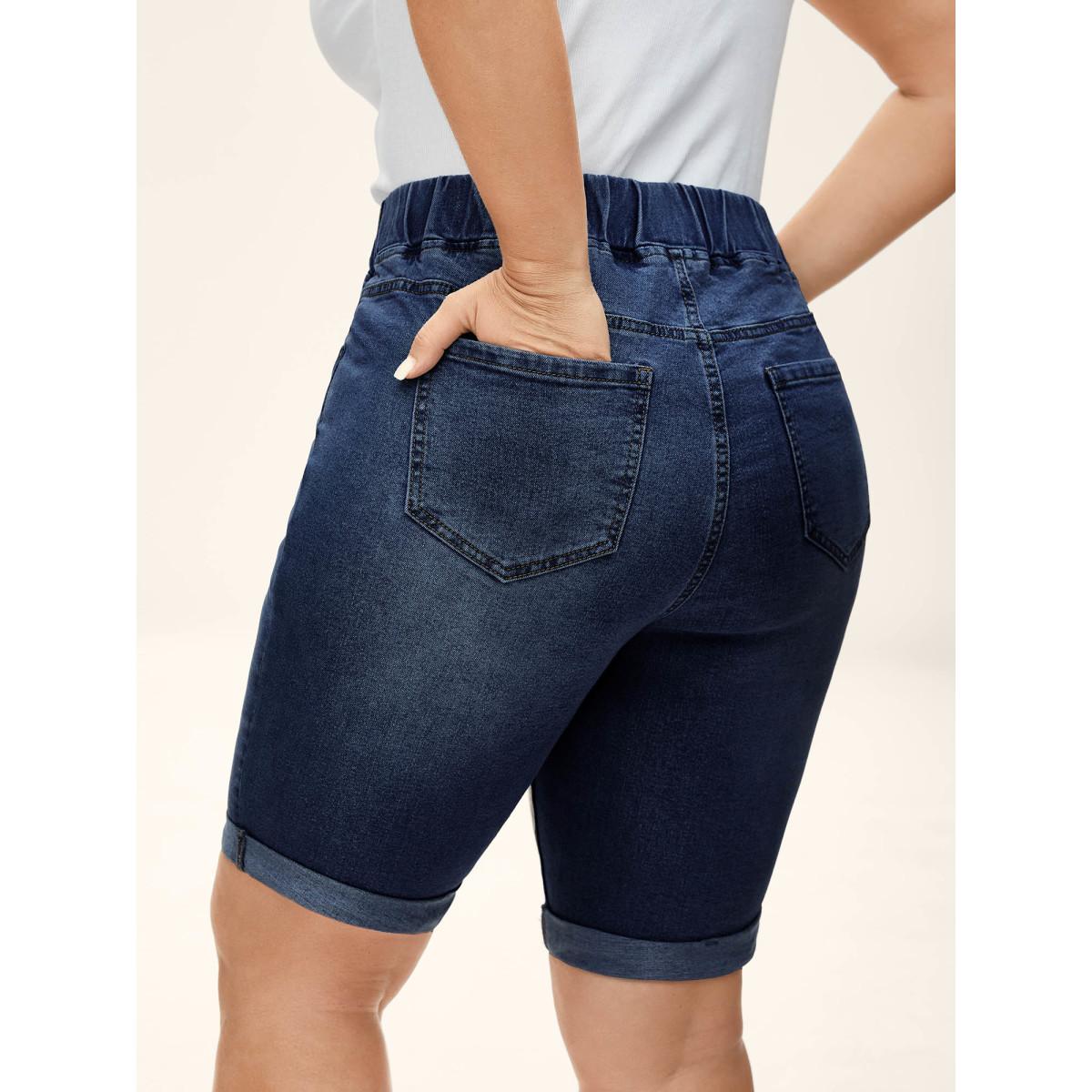 Plus Size Pull-On Stretchy Waist Denim Shorts Women Darkindigo Medium stretch Casual Slanted pocket Leisure Denim Shorts BloomChic 12/L Product Image