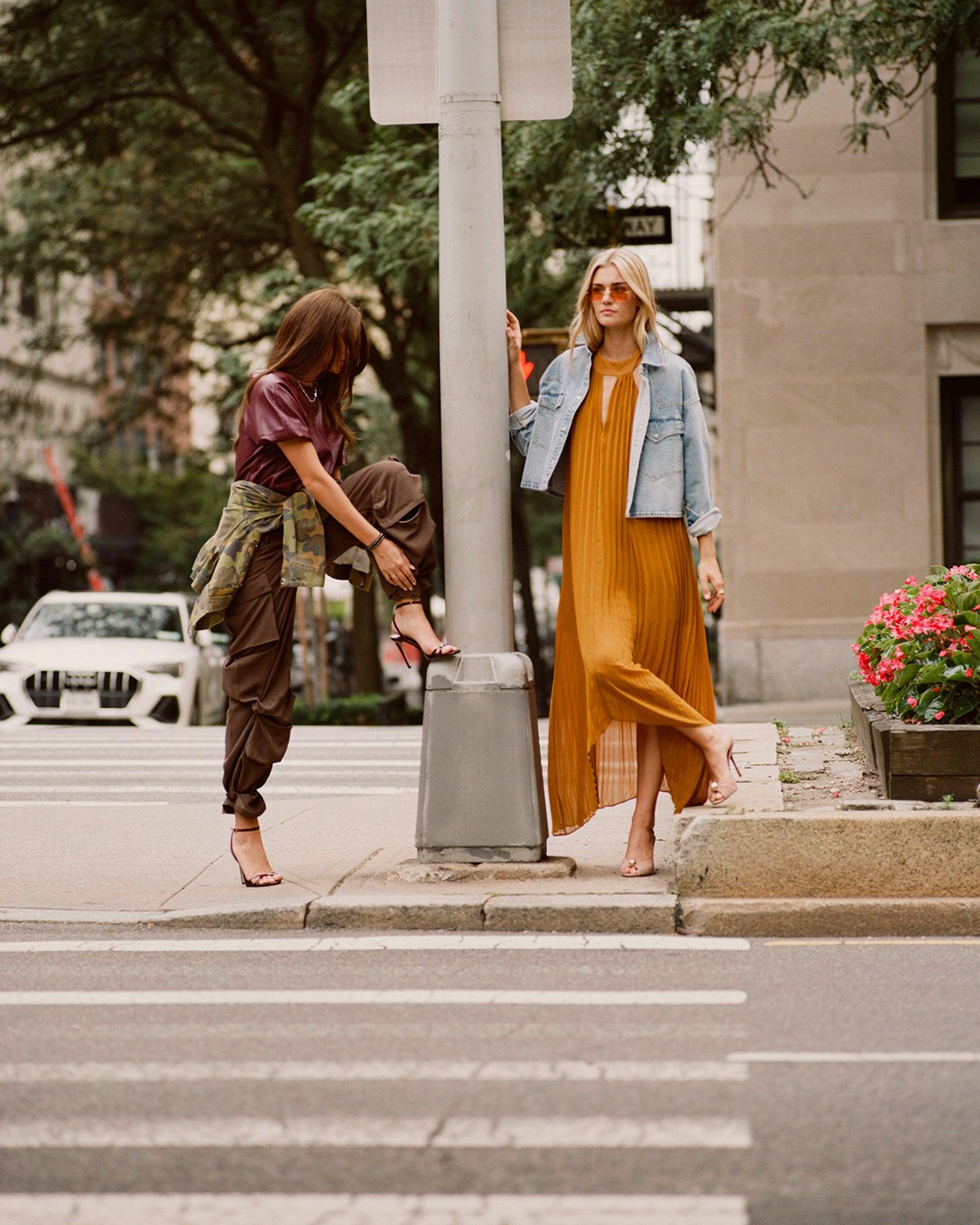 MARAYA DRESS TUSCAN GOLD Female Product Image