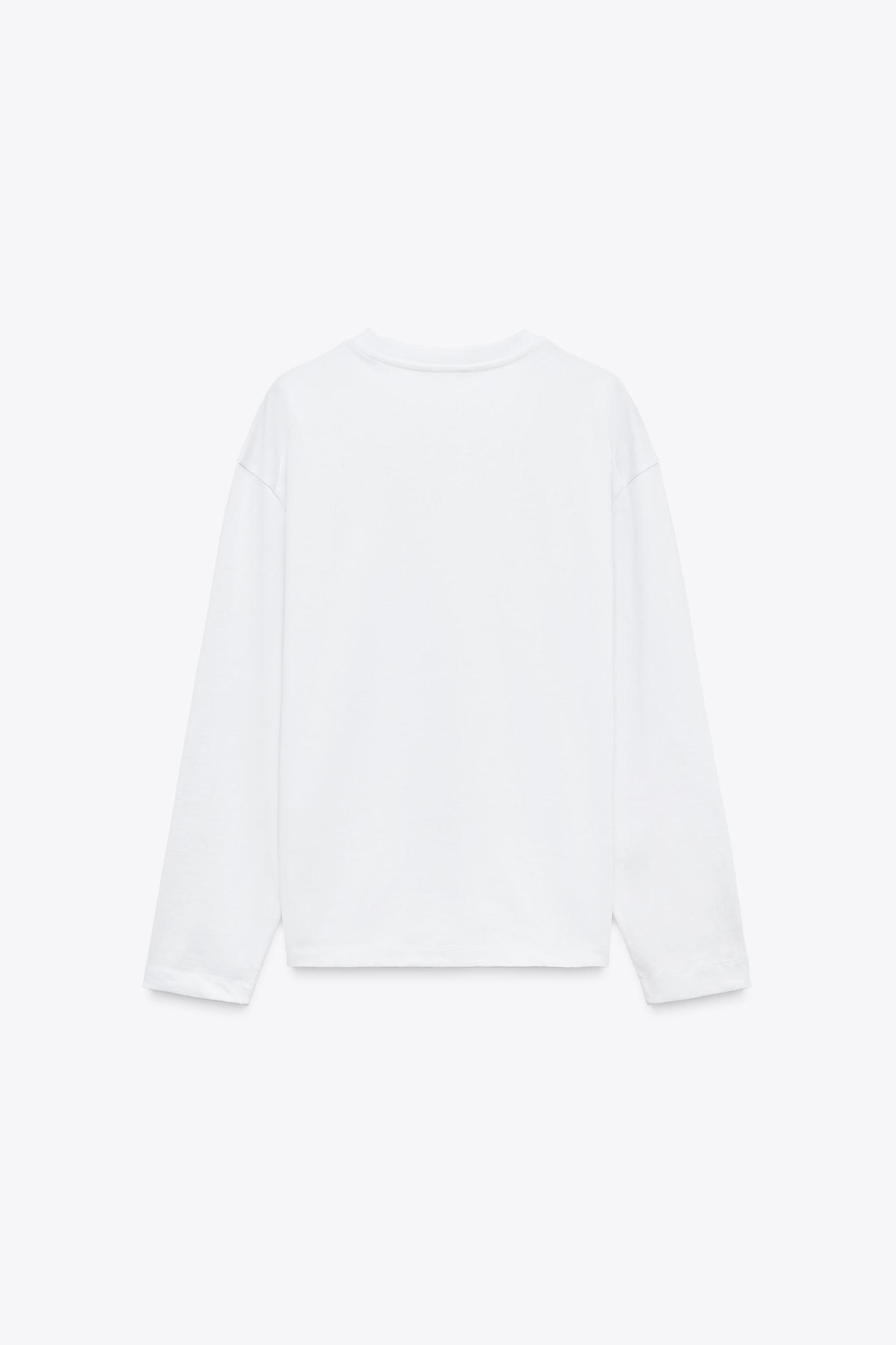 LONG SLEEVE T-SHIRT WITH LABEL Product Image