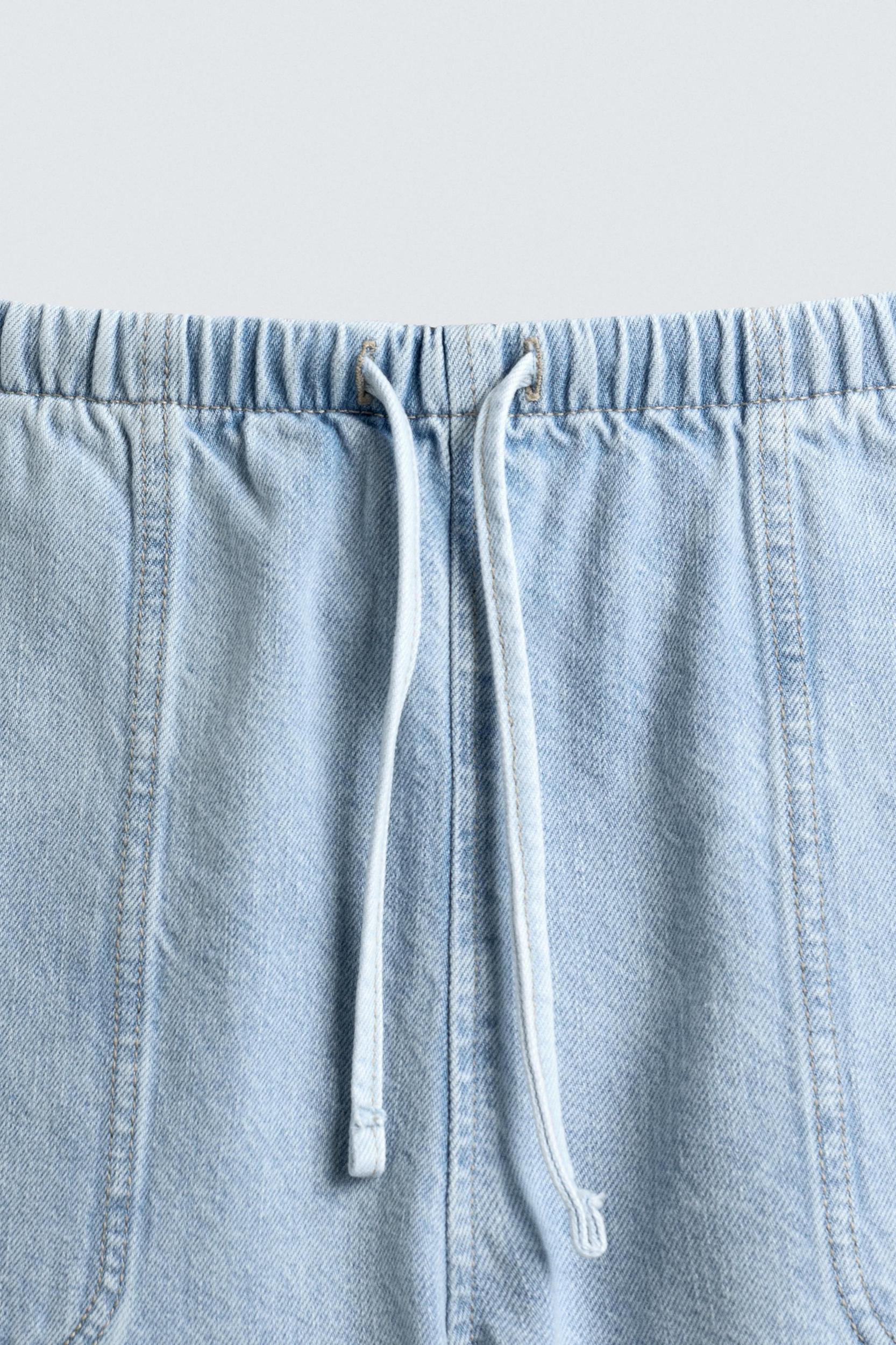 LIGHTWEIGHT JOGGER FIT JEANS Product Image