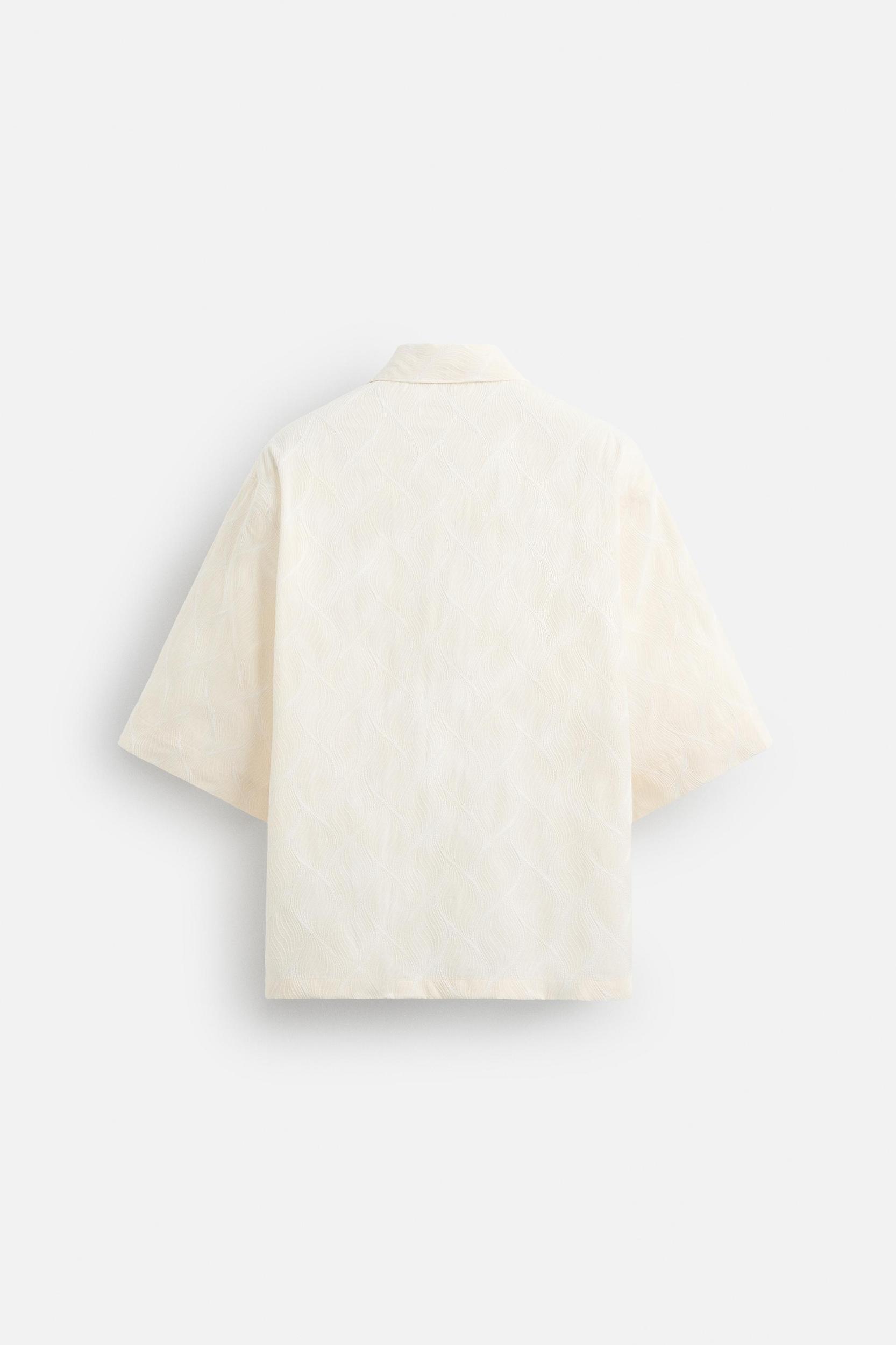 WAVY EMBROIDERED SHIRT Product Image