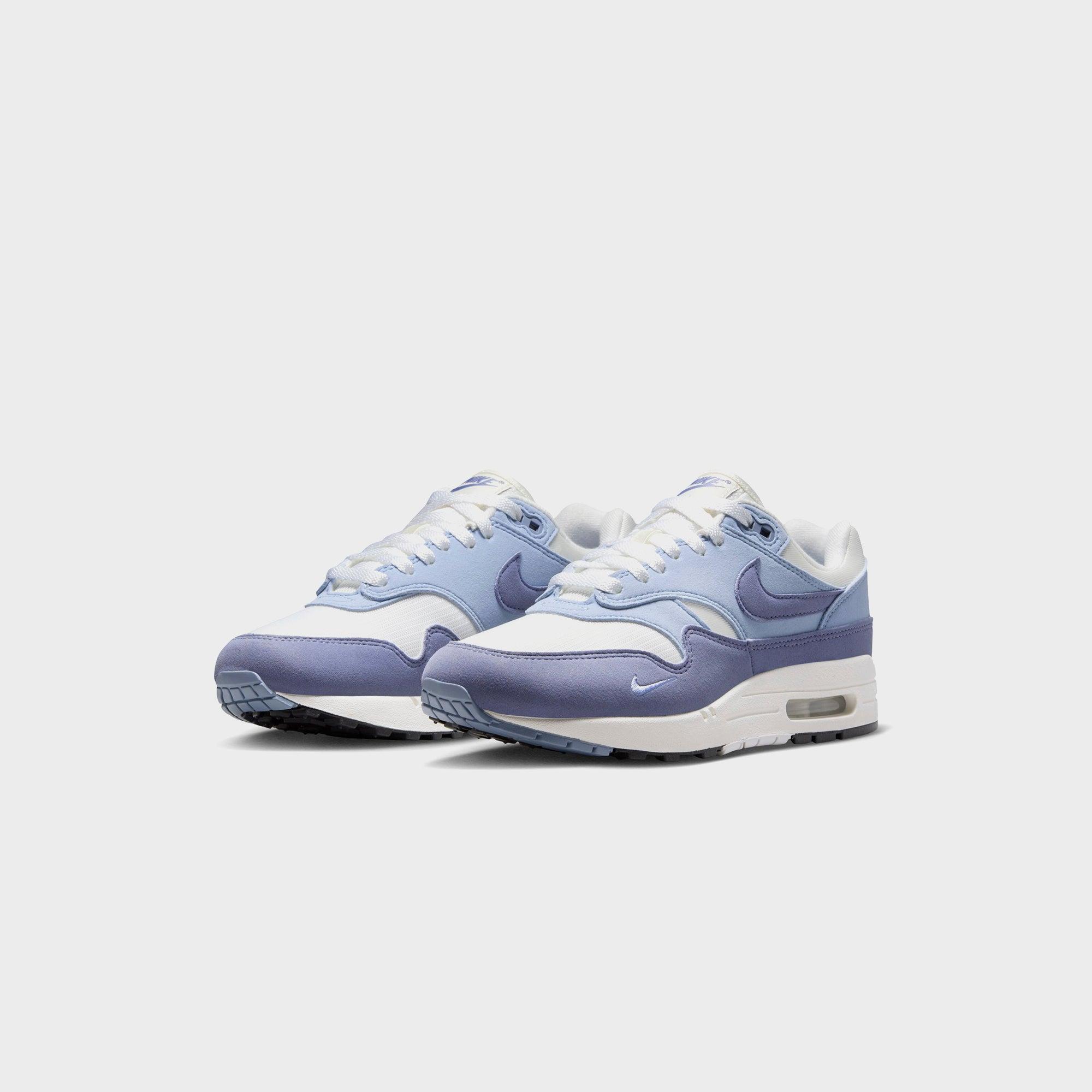 Nike WMNS Air Max 1 `87 - Sail / Light Armoury Blue / Black / Ashen Slate Female Product Image