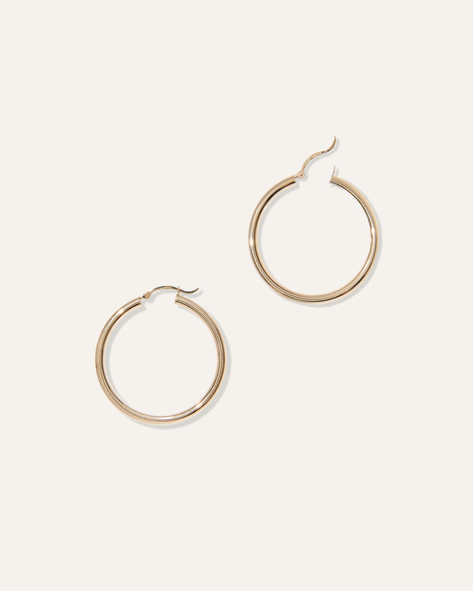 Quince | Women's 14K Gold 3mm Tube Hoop Earrings Product Image