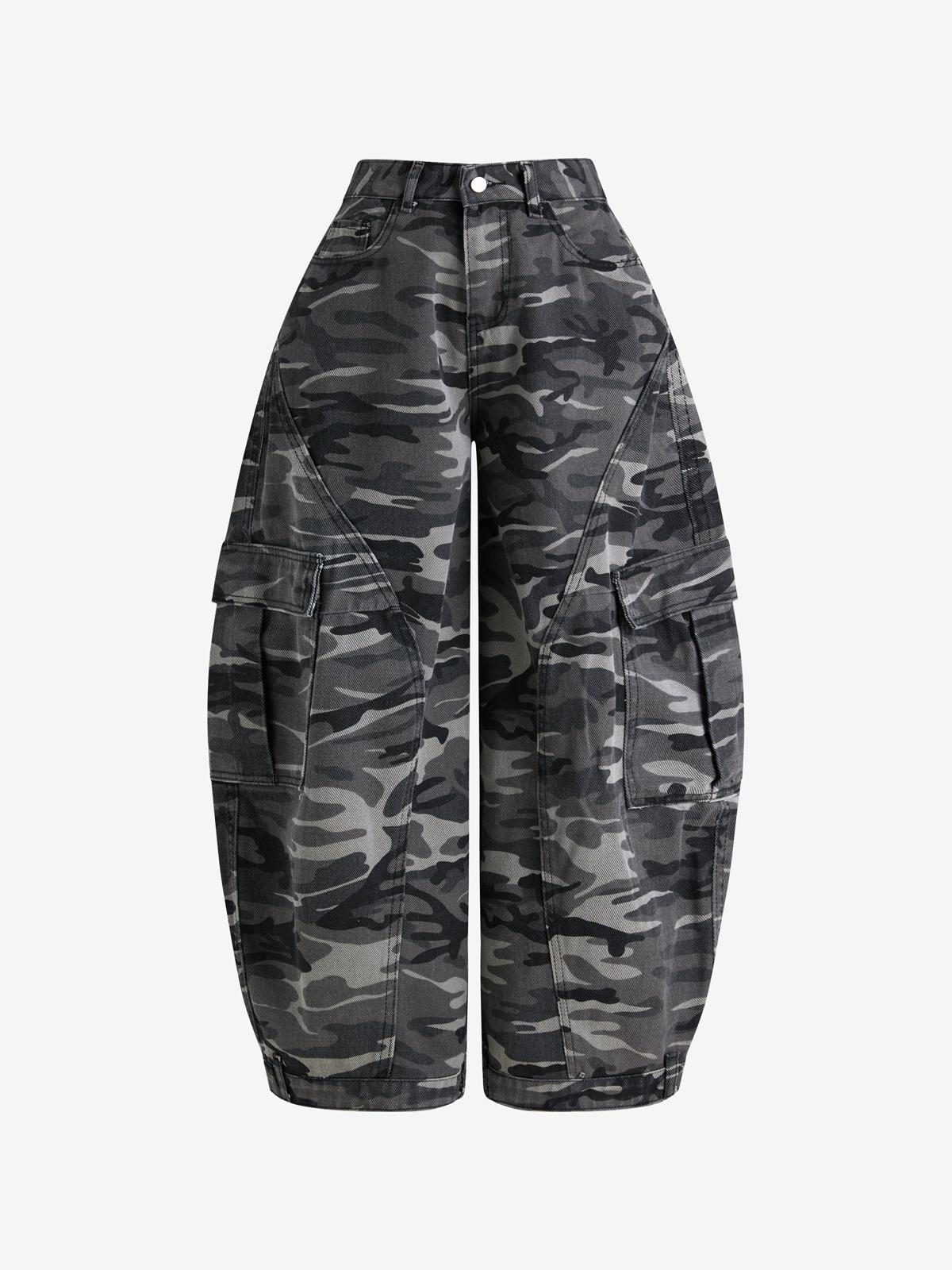 Vintage Multi-Pocket Camouflage Boyfriend Jeans Product Image