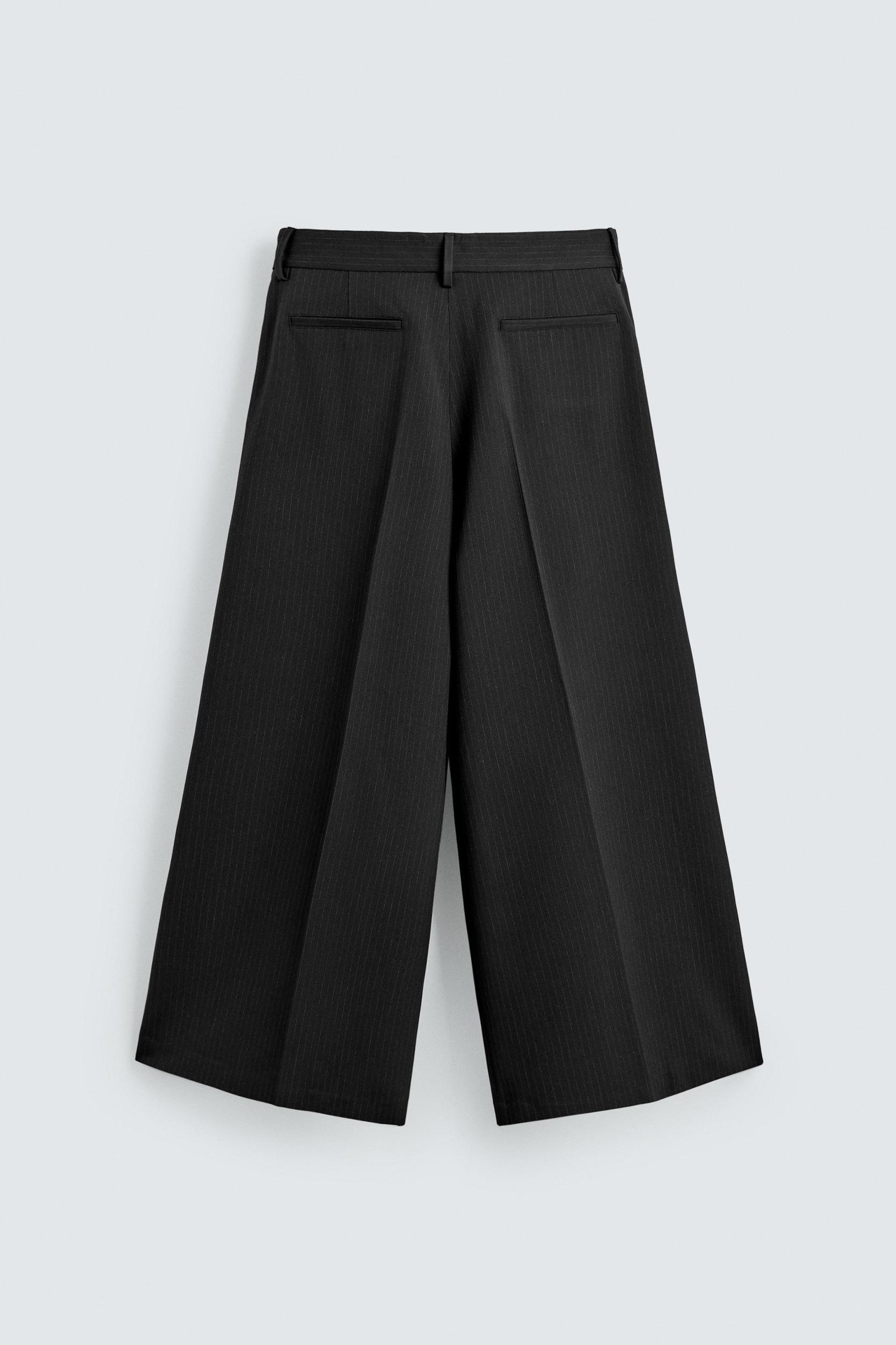 PLEATED WIDE FIT PANTS Product Image
