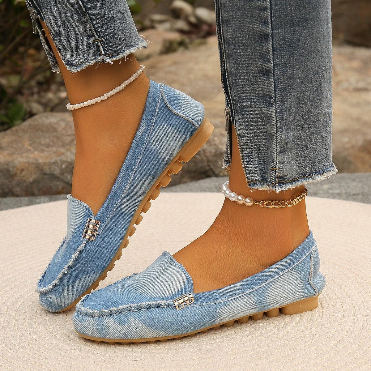 Round Toe Flat Loafers Product Image