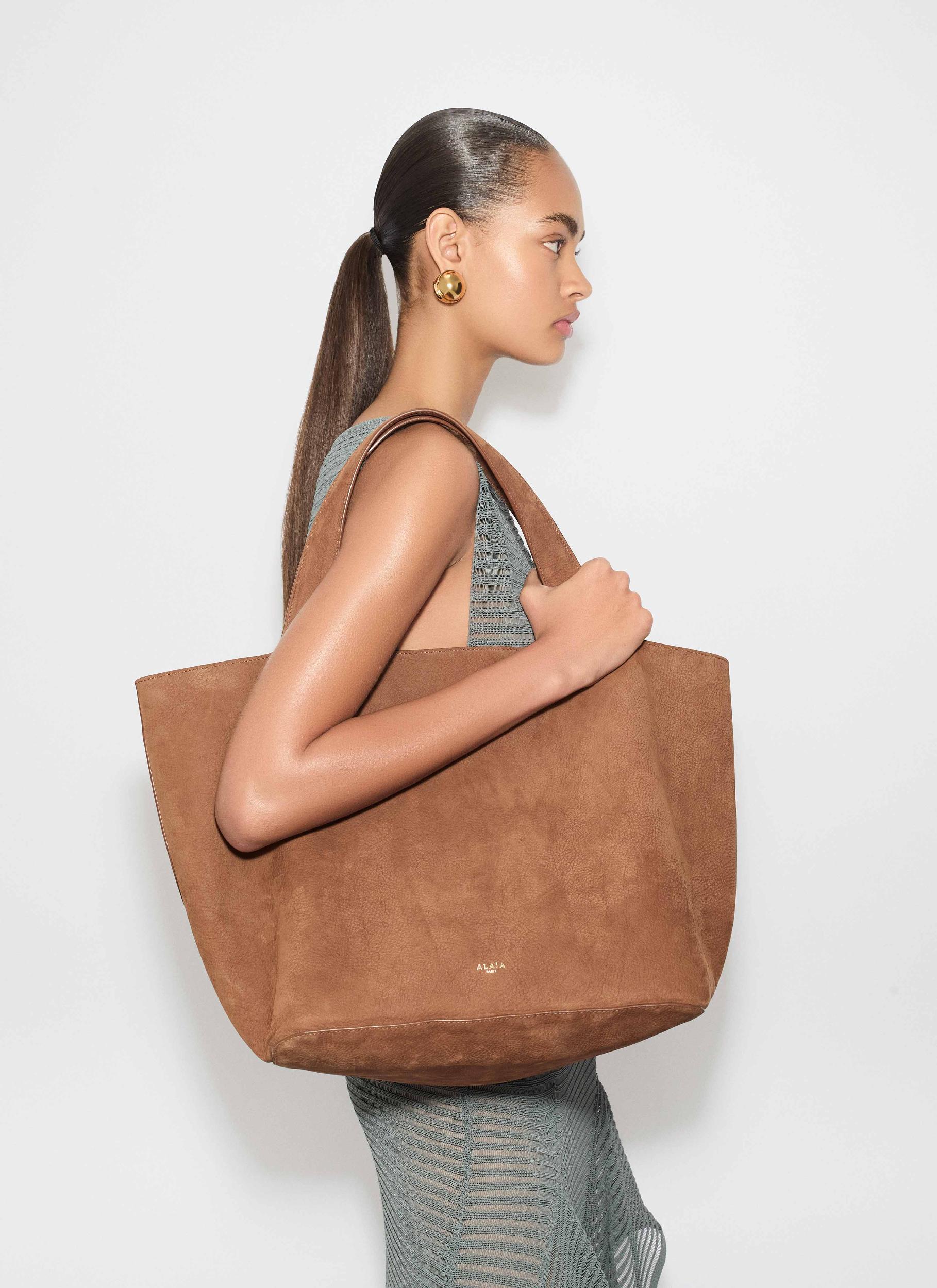 UMBER LE CABAS BAG IN NUBUCK Product Image