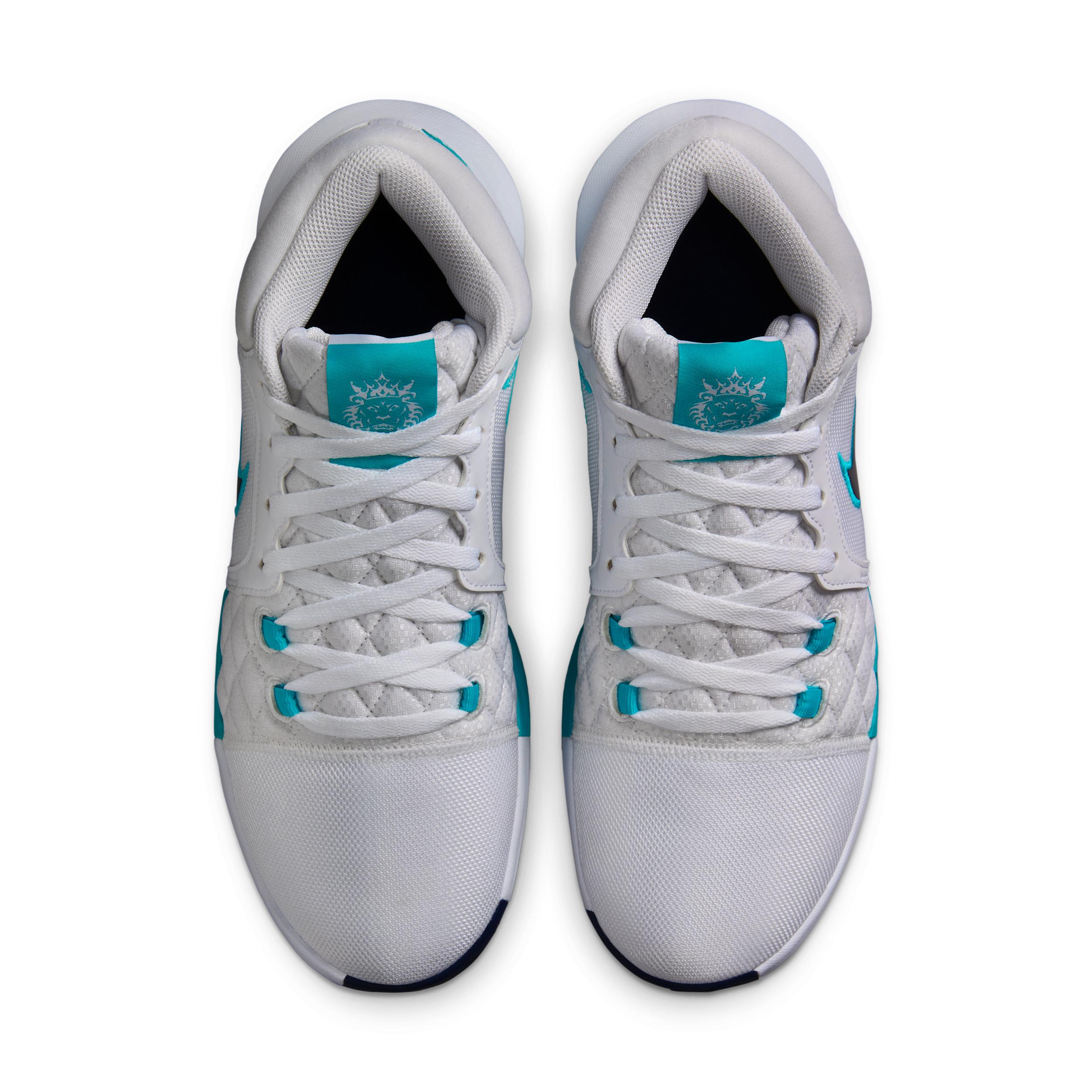 Nike Men's LeBron Witness VIII Basketball Shoes Product Image