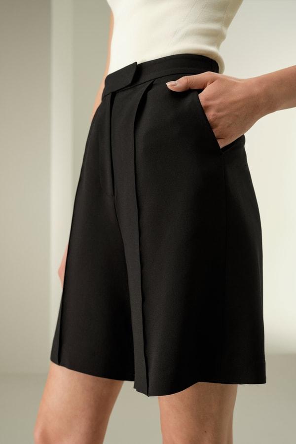 LILYSILK Womens Shorts - Black Wool-Silk Blend - Ultimate Luxury Laid-Back Fit Shorts 4 Product Image